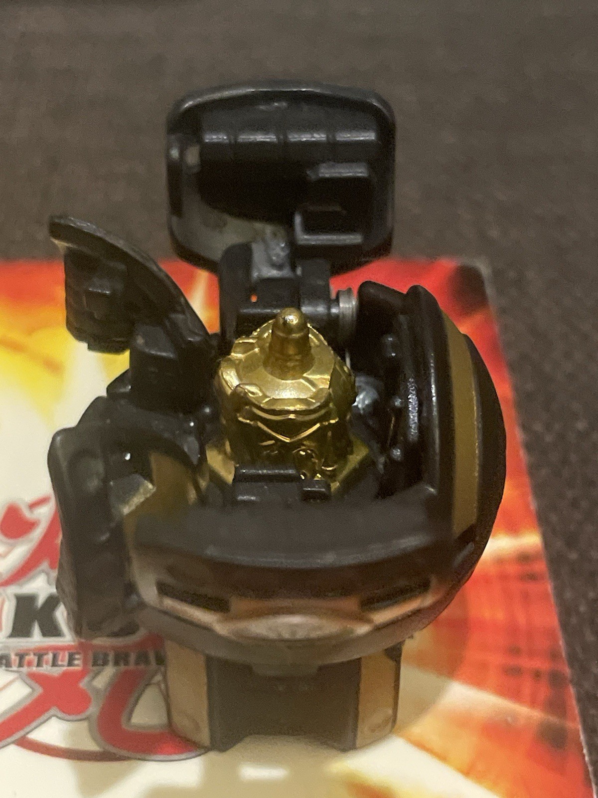 Bakugan Bronze Attack B2 Darkus Gold Black Fortress 650G Read Description
