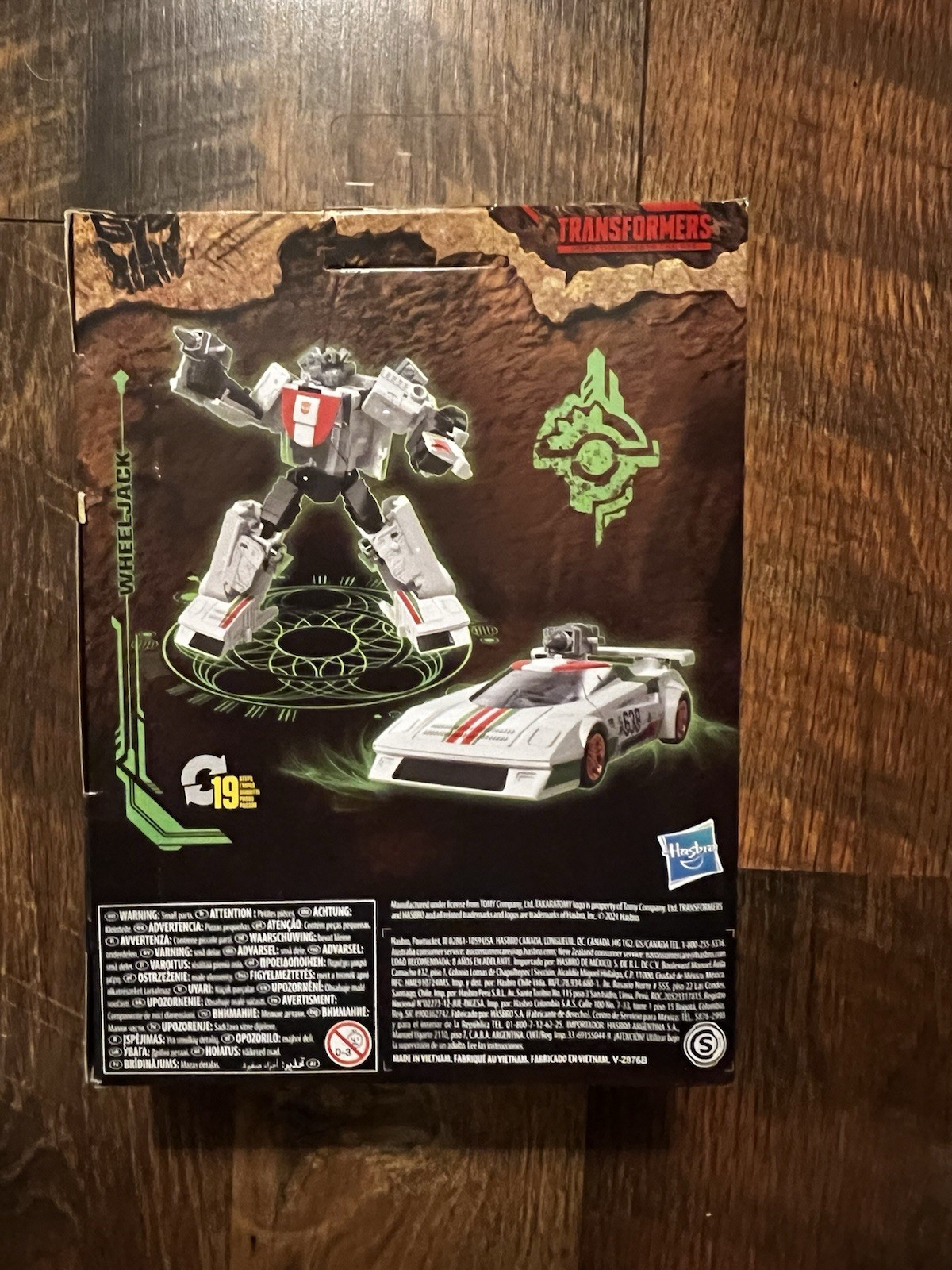 Transformers Kingdom WFC G1 Wheeljack Hasbro Deluxe MIB Sealed 2021