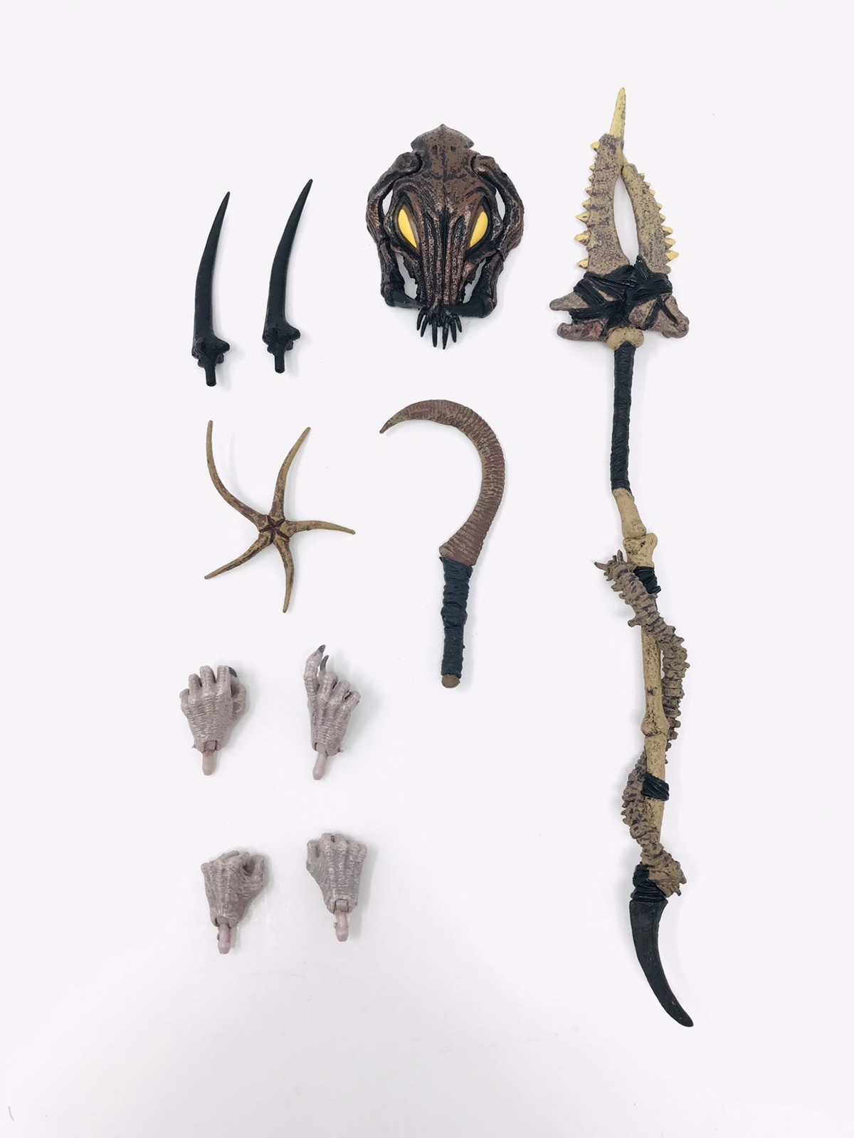 NECA Predator Ultimate Alpha Predator 100th Edition Accessories