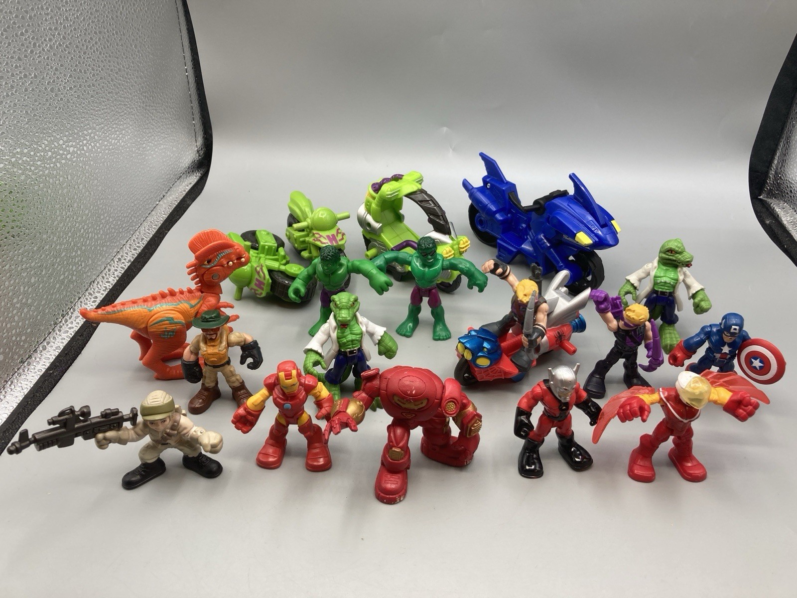Playskool Hasbro Super Hero Squad Mini Figures MIXED LOT 18 FIGURES & VEHICLES