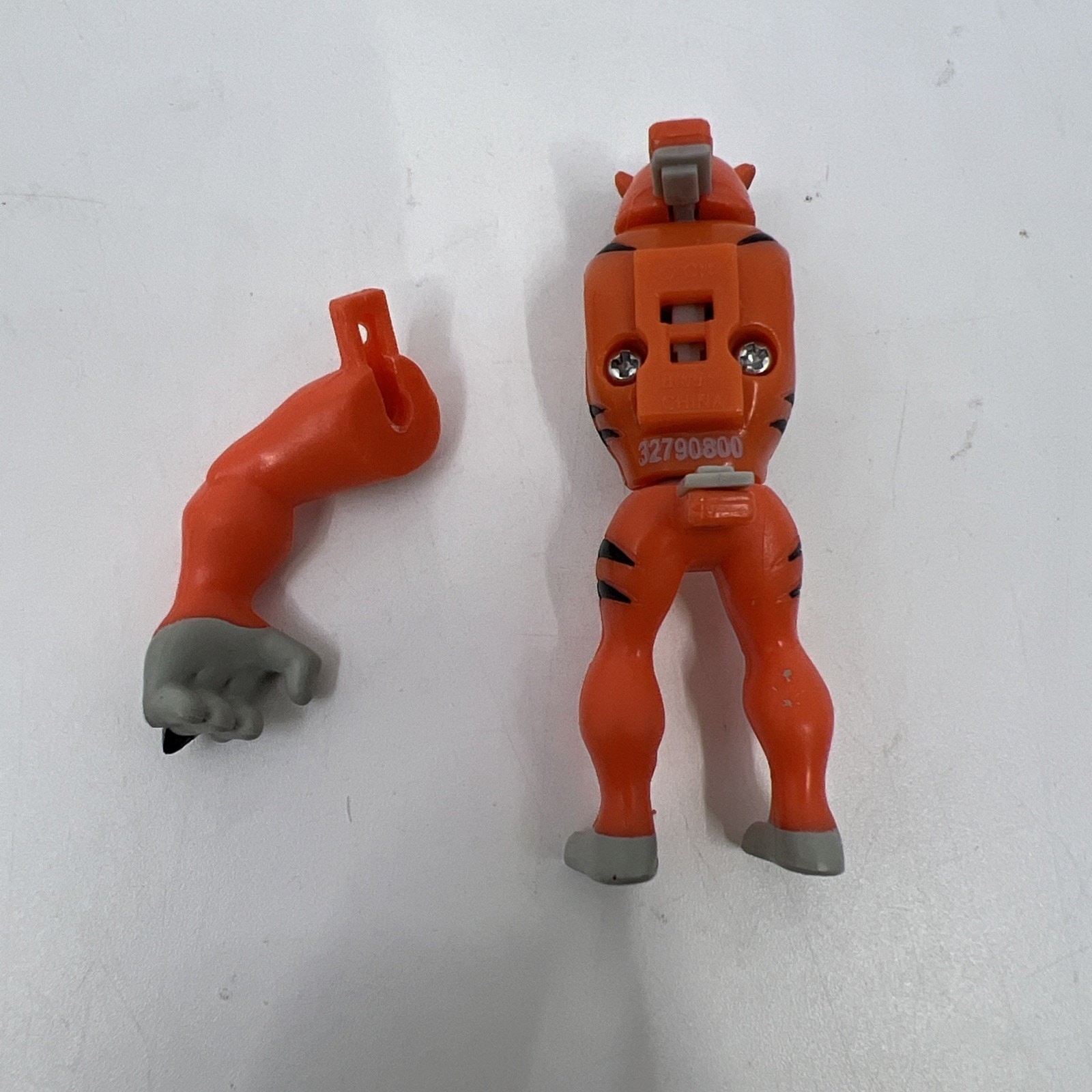 Ben 10 Alien Creation Chamber 2.5” Mini Action Figure Lot:Water Hazard,Rath,etc
