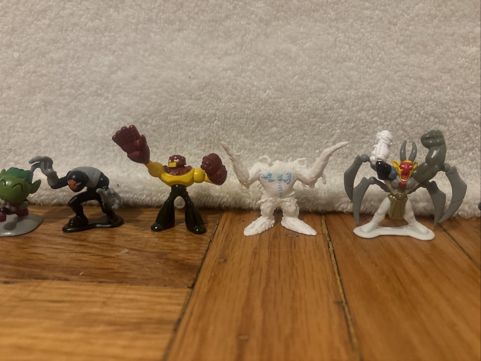 VTG Vinyl Go Mini Figures Teen Titans 1.5&Prime; Lot Of 22 Total Figures Y2K FREE SHIP