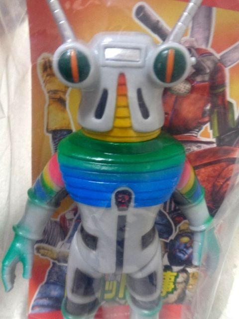 Medicom Toy Chameleoman sofubi Robot Detective Soft Vinyl Figure Toei Retro