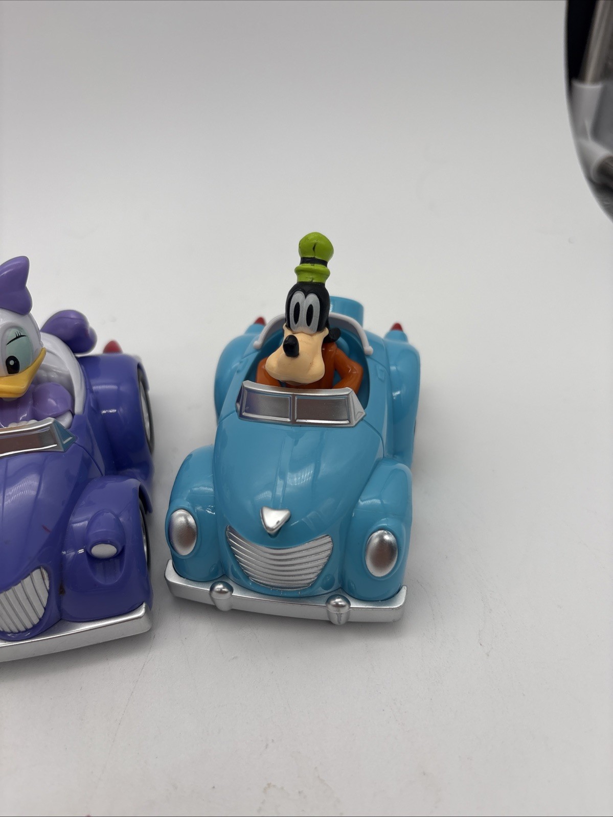 Disney Junior 3.5 Inch Pull-Back Lot Of 4 Mickey Minnie Donald Daisy Goofy Pluto