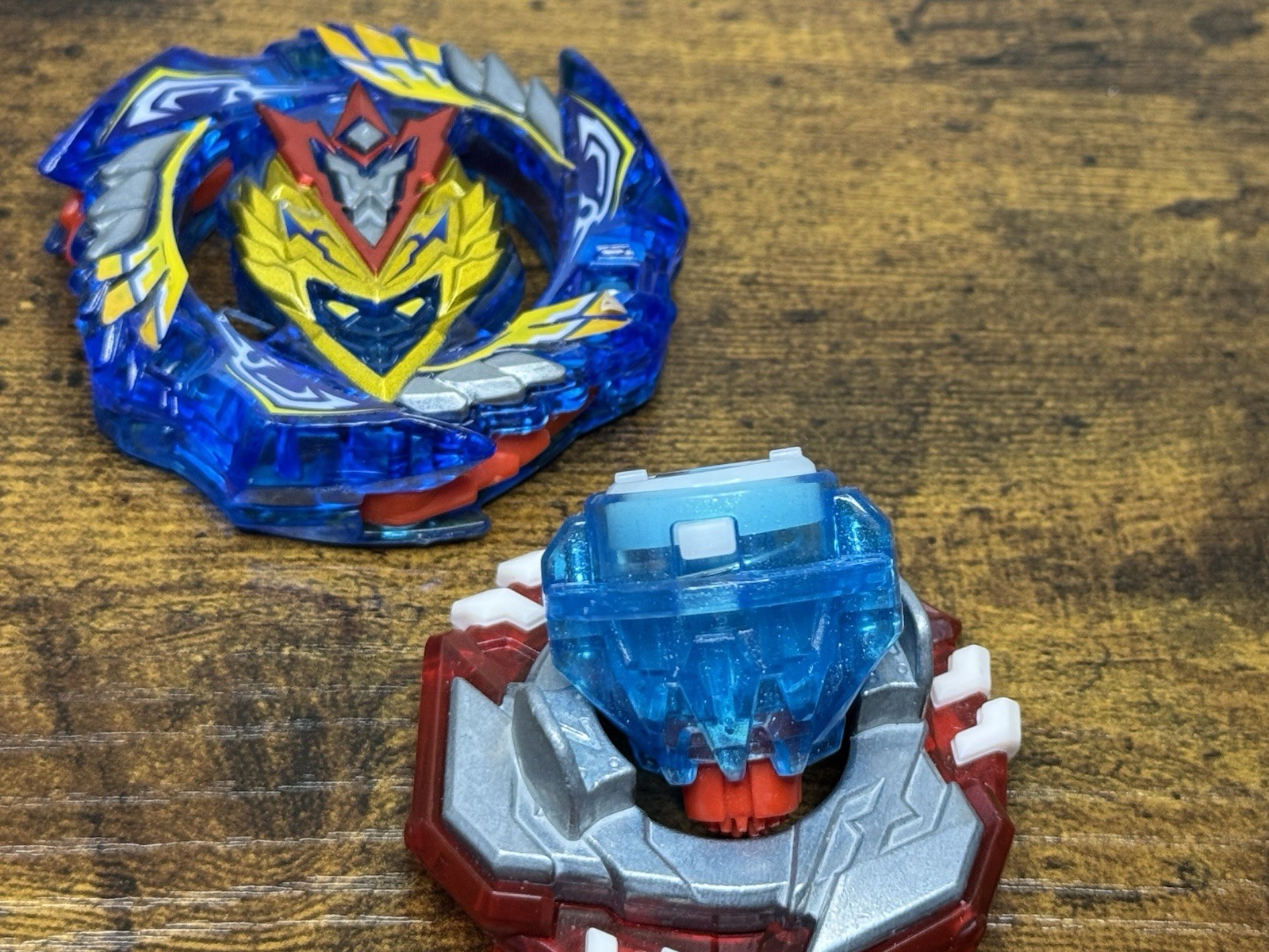 Cho-Z Valkyrie Zenith Evolution B-127 Beyblade Burst Takara Tomy #B2