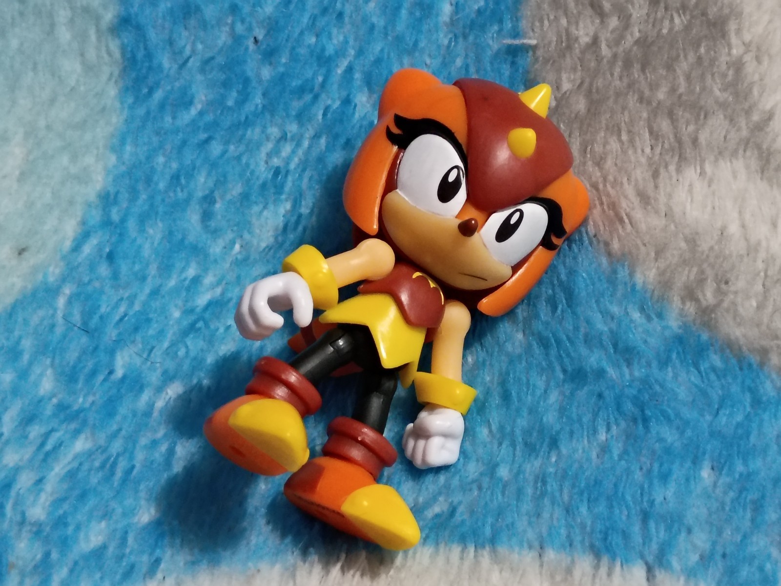 Jakks Pacific Sonic the Hedgehog 2.5&Prime; Unmasked Trip Sonic Figure NEW Exclusive