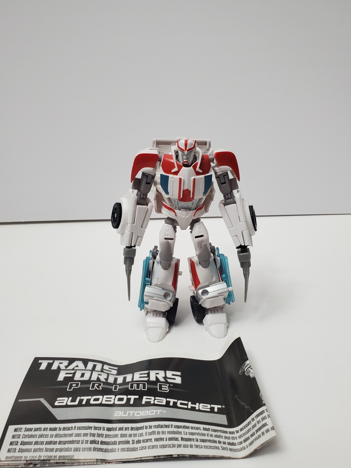 Hasbro Transformers Prime Robots In Disguise Deluxe Autobot Prime Ratchet