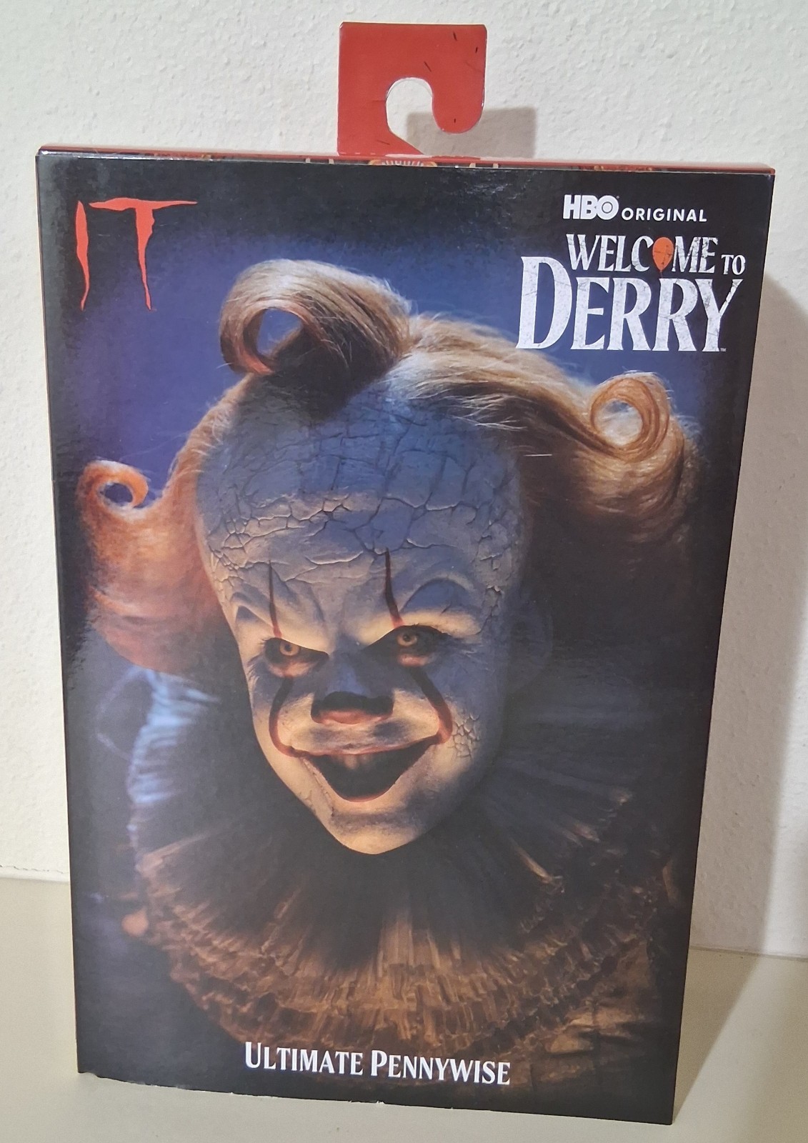 Neca ULTIMATE PENNYWISE IT Welcome to Derry 7&Prime; inch Action Figurine (Brand New!)