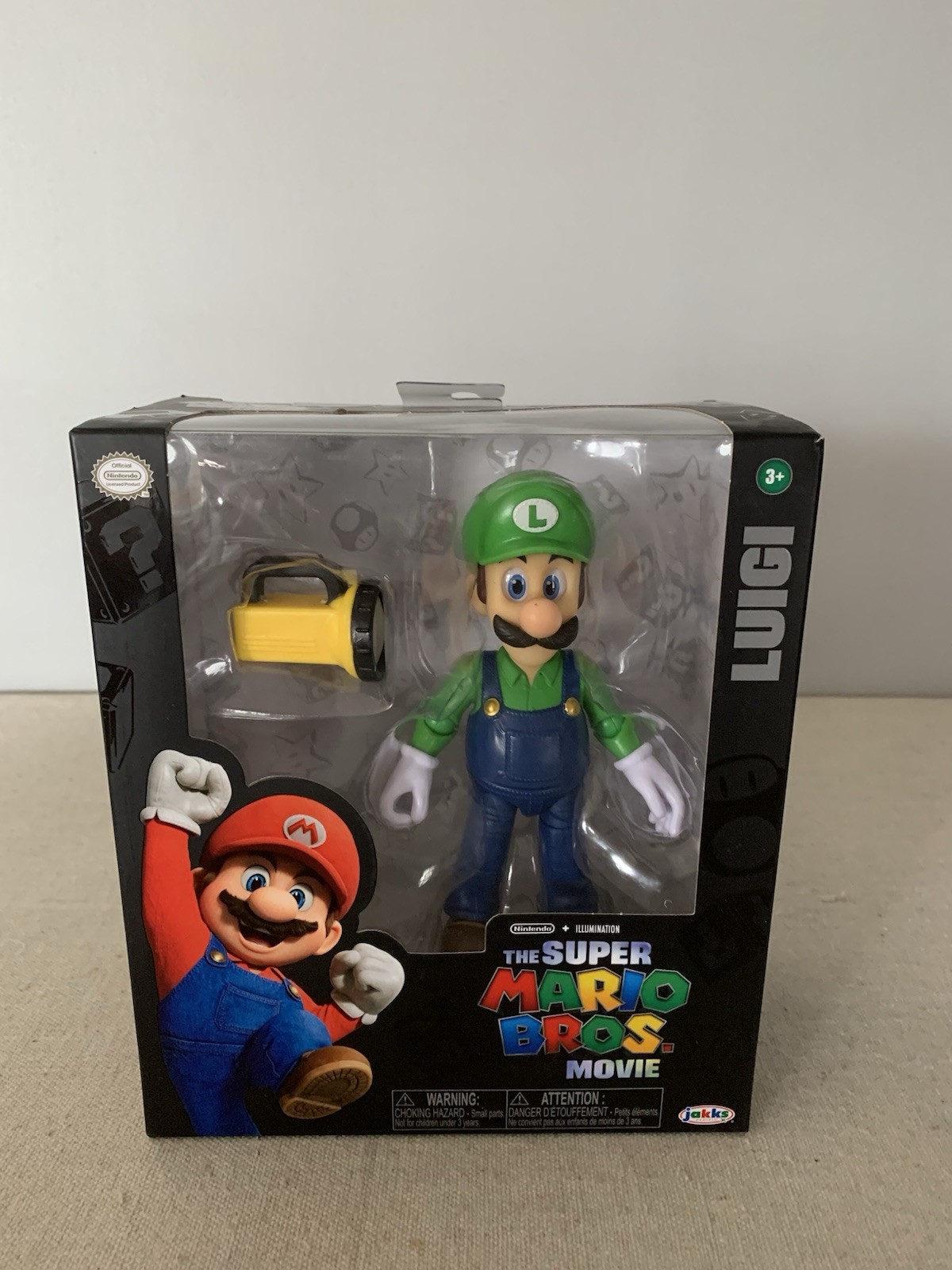 SUPER MARIO BROS MOVIE – Luigi Action Figure w/Flashlight + Yoshi Figure *READ*
