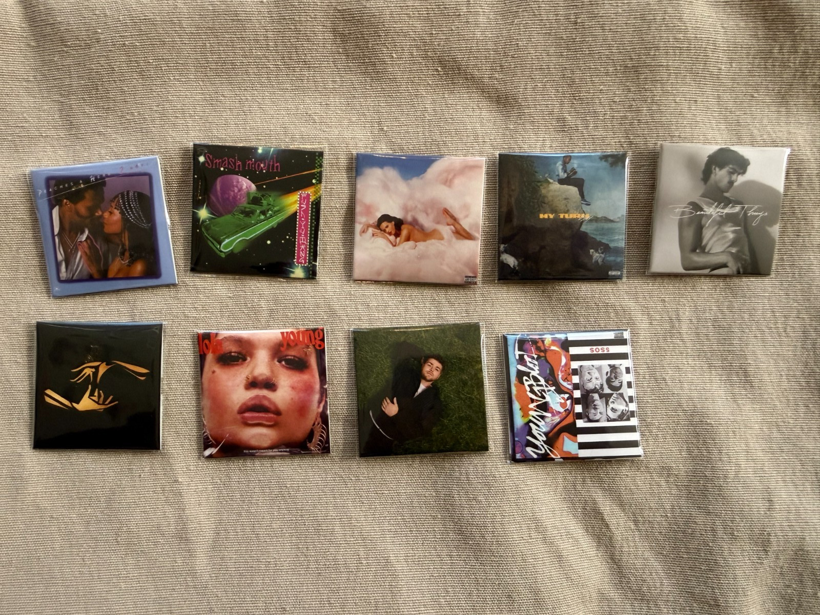 Mini brands Really Works Vinyl – Choose from a variety to finish your collection
