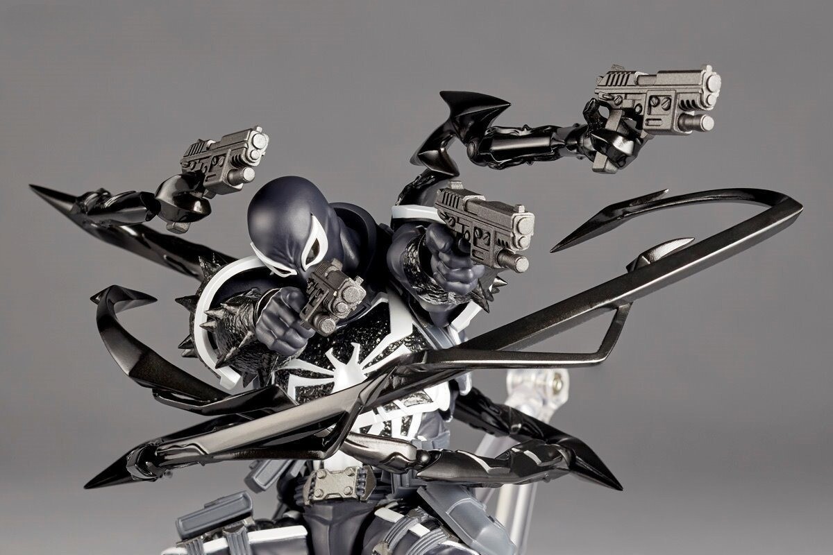 Kaiyangdo Revoltech Amazing Yamaguchi Agent Venom Action Figure CT Toys Version