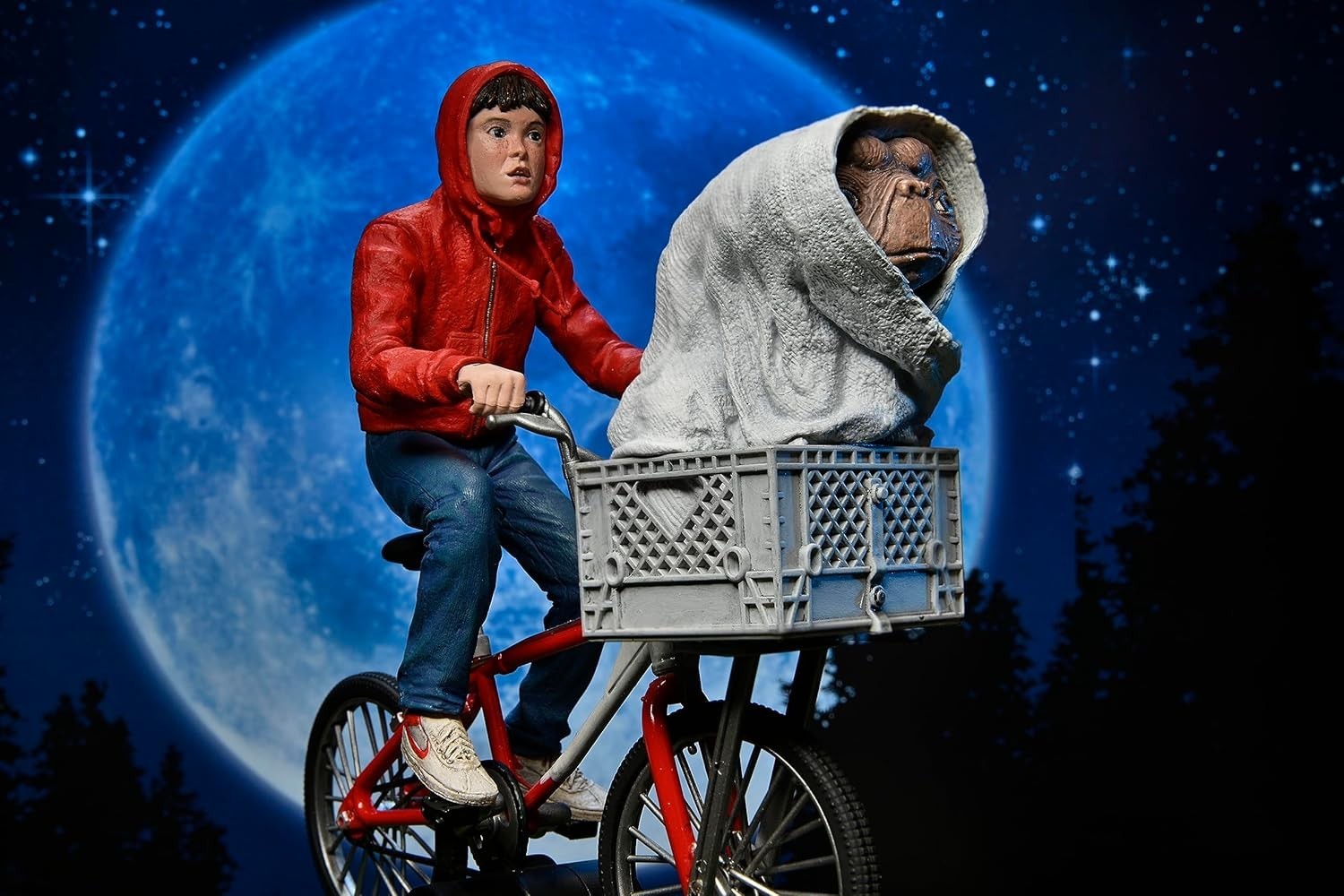 NECA – E.T. the Extra-Terrestrial 40Th Anniversary 7″ Elliott & E.T. on Bicycle