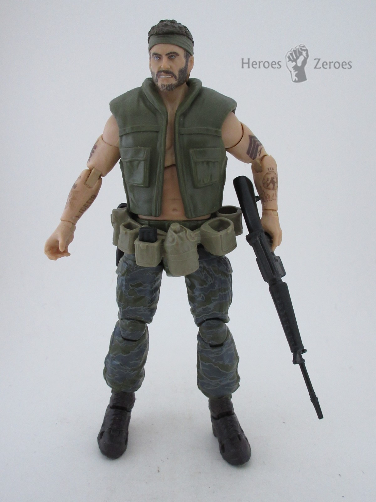 Jazwares Call of Duty Master Sergeant FRANK WOODS Action Figure Pistol Rifle