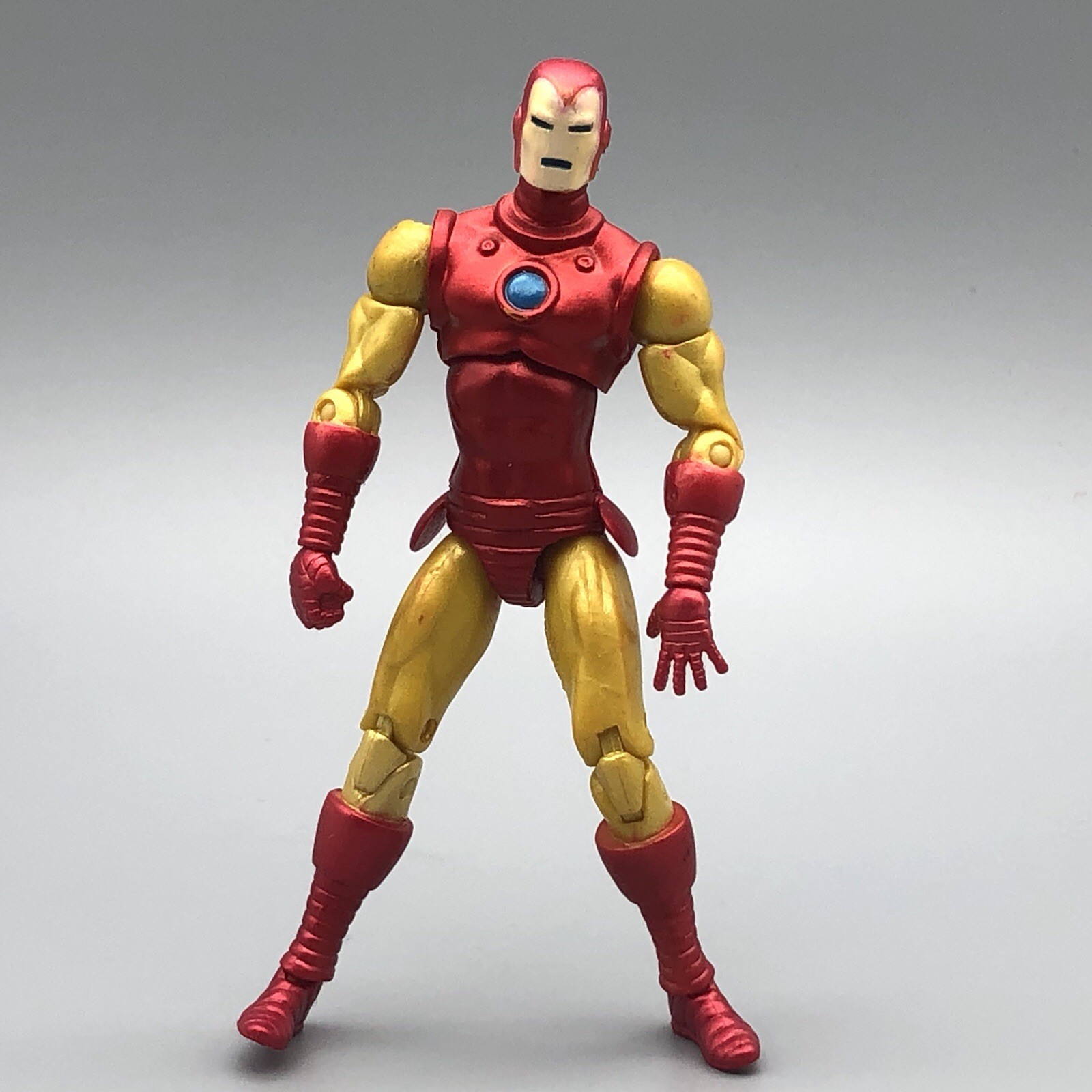 Hasbro Marvel Universe Iron Man 4.25&Prime; Action Figure Posable Red & Gold