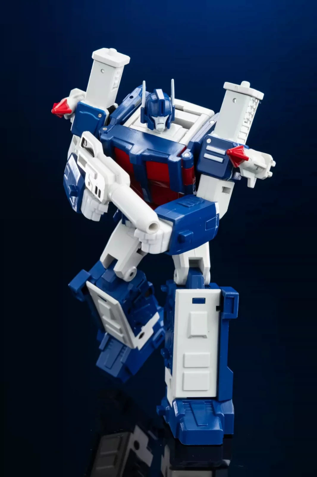 Magic Square Transformation Toys MS-B04A MSB04A Ver.1.0 Ultra Magnus Figure 4&Prime;