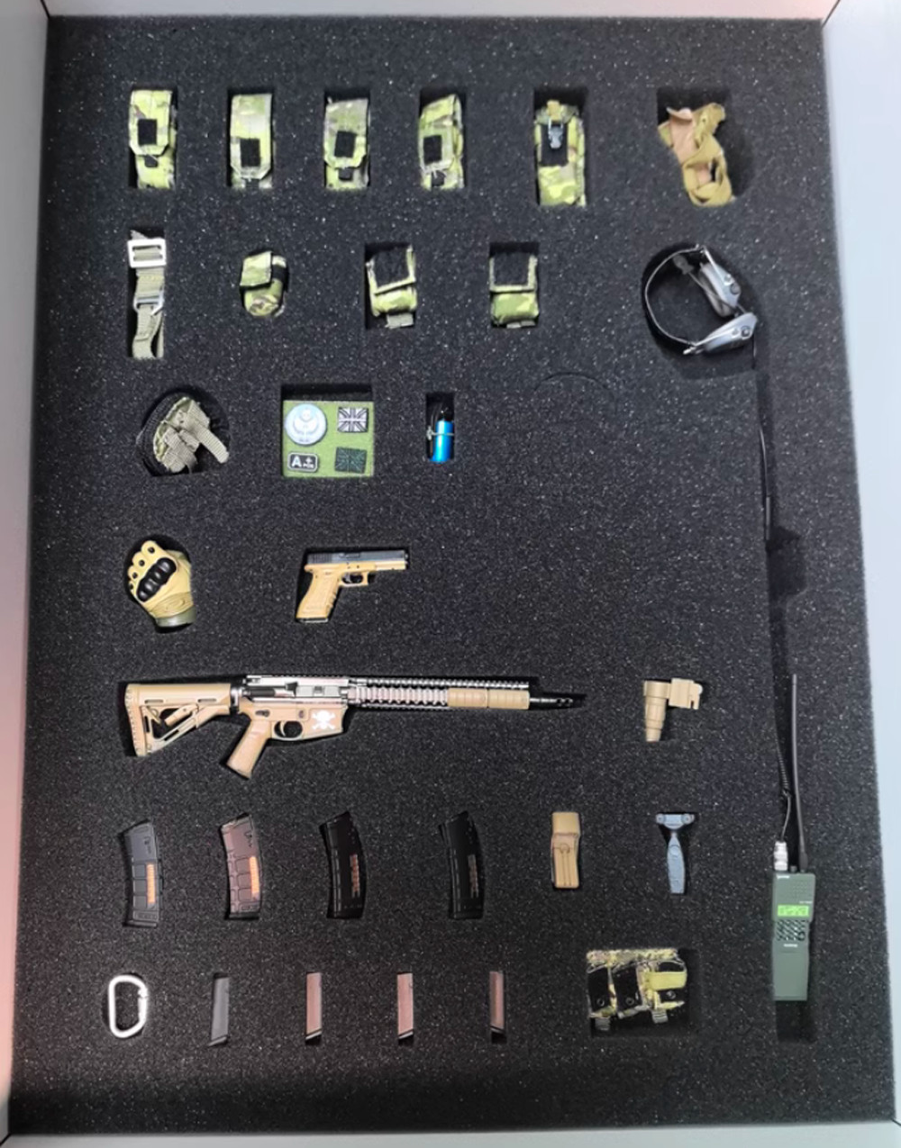 FLAGSET 1/6 Handheld Soldier Model Apocalypse War Series 73033 Death Squad Ghost