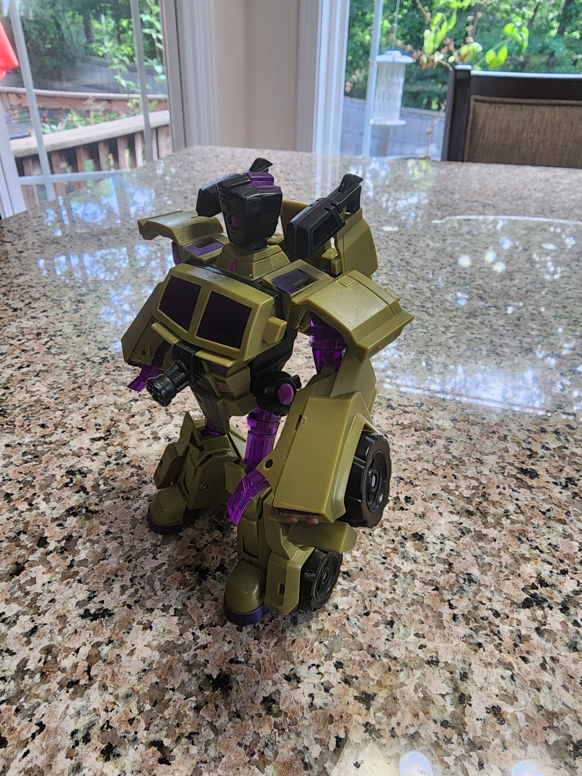 Transformers Animated Swindle Deluxe Action Figure 2008 Not Complete