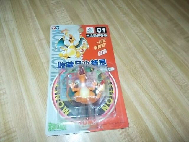 Pokemon Charizard 01 2&Prime; Authentic Tomy Figure NEW