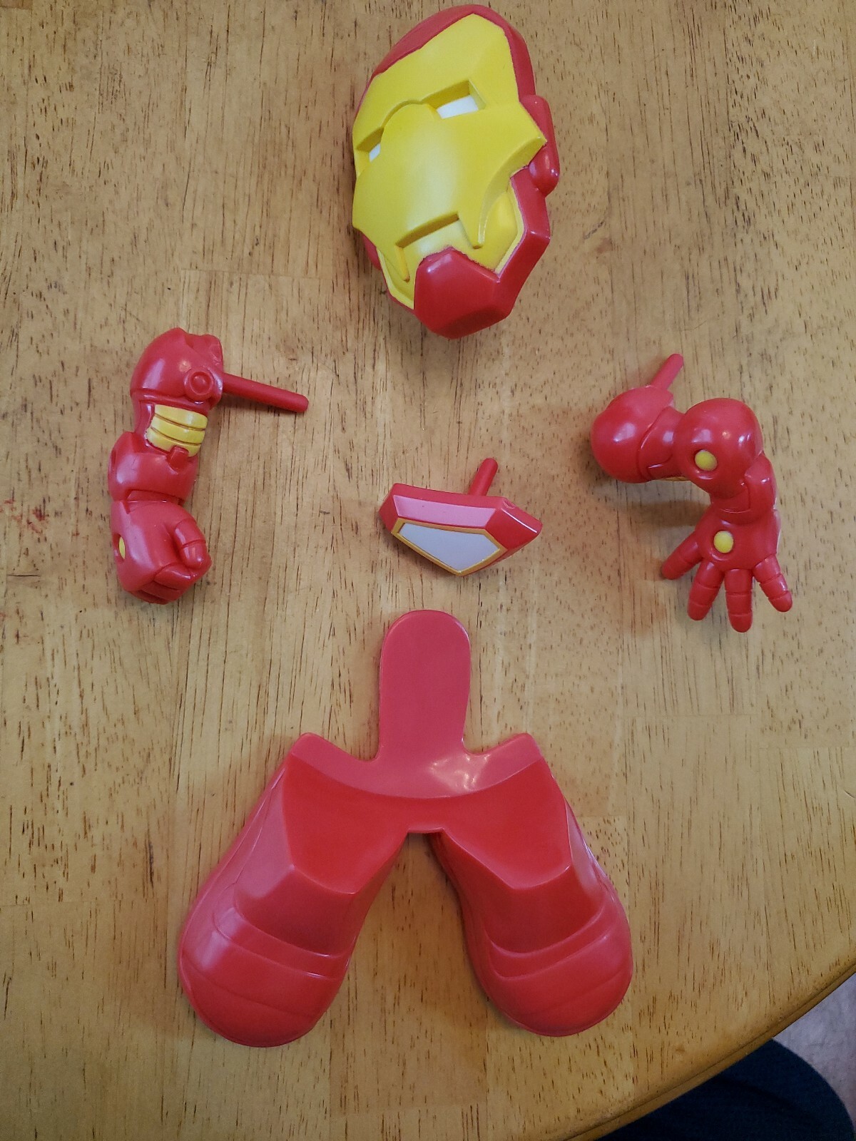 2011 Paper Magic Group Inc Iron Man 3-D Cake Topper Marvel