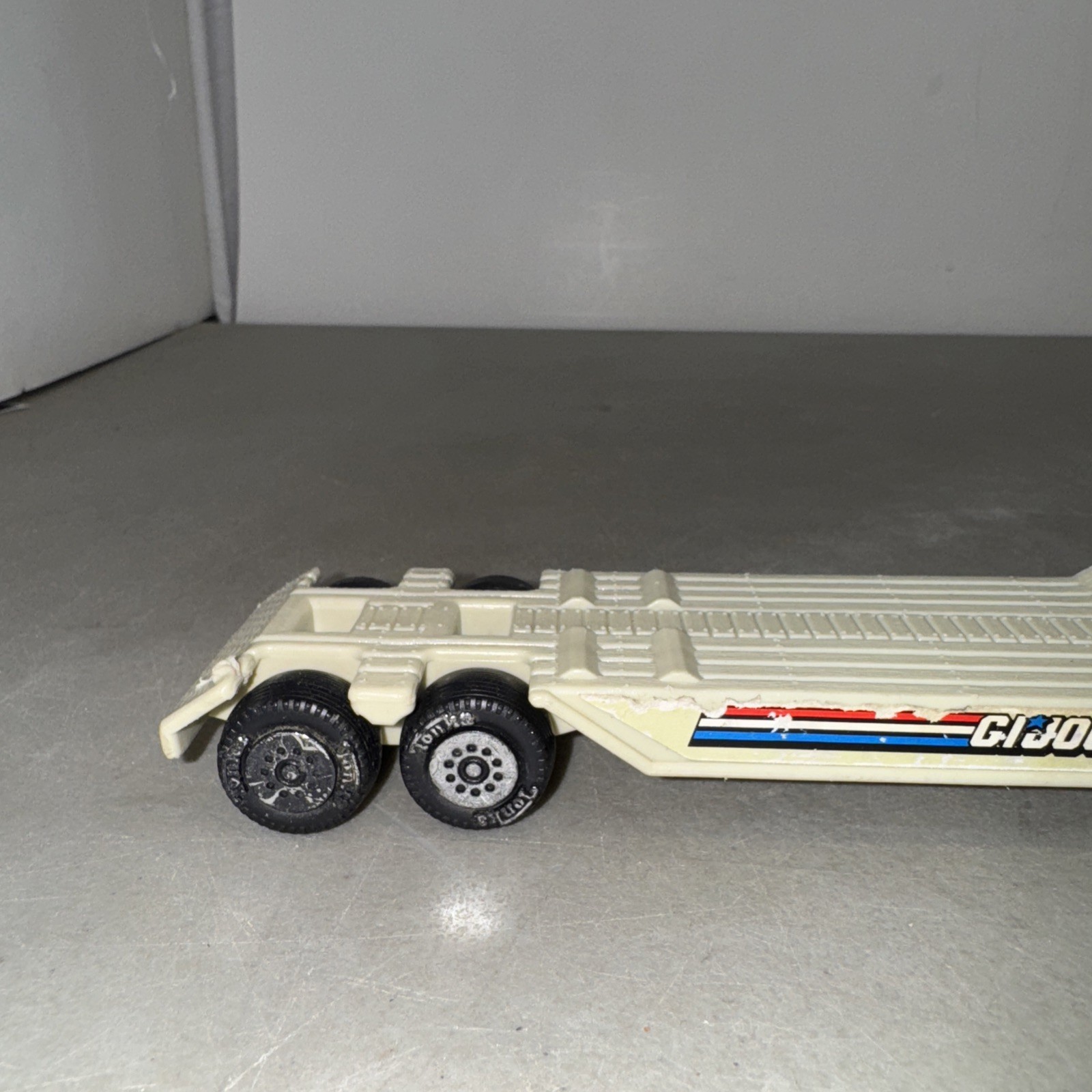 Vintage 1992 TONKA GI Joe MILITARY MACHINES Flat Bed Tractor Tráiler