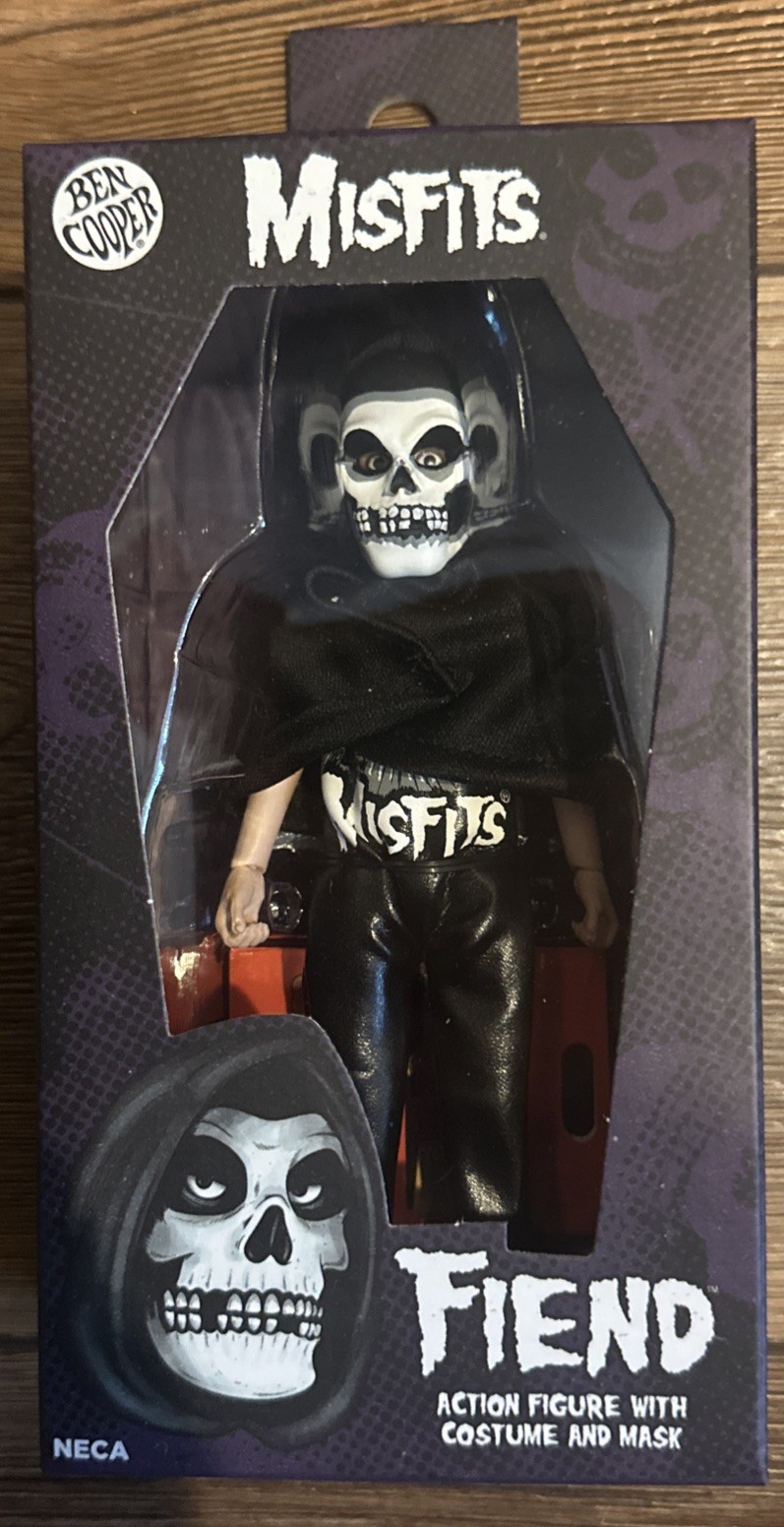 New In Hand Neca Ben Cooper Series 13 MisFits The Fiend Costume Action Figure