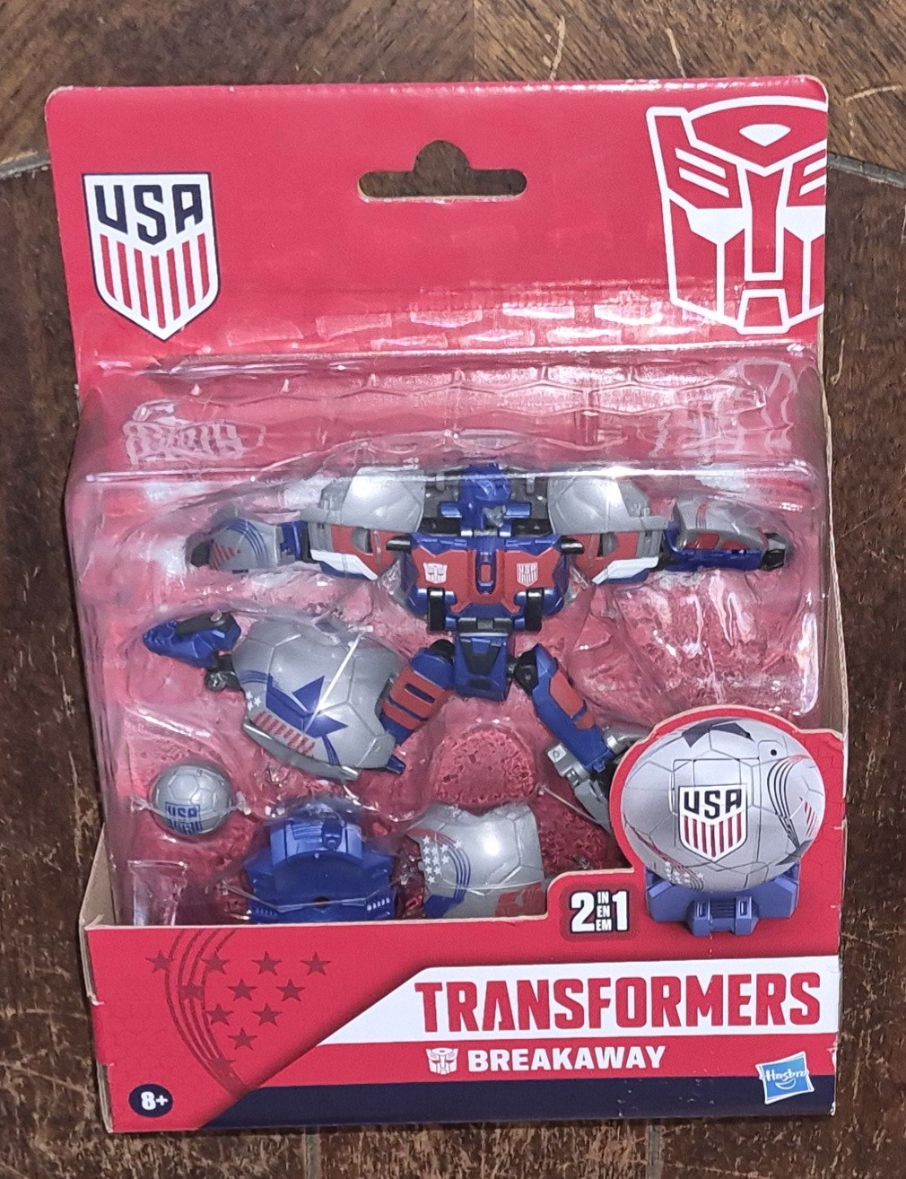 Transformers USA Soccer 2-in-1 (2026) BREAKAWAY 5&Prime; Figure! #G2247