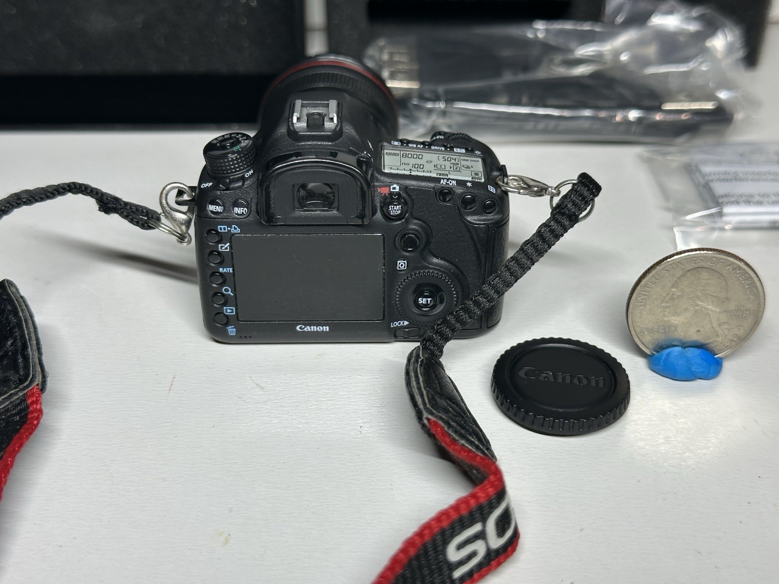 Canon Miniature Camera EOS 5D Mark III EF24-105mm F4L IS USM 8GB USB Flash Drive
