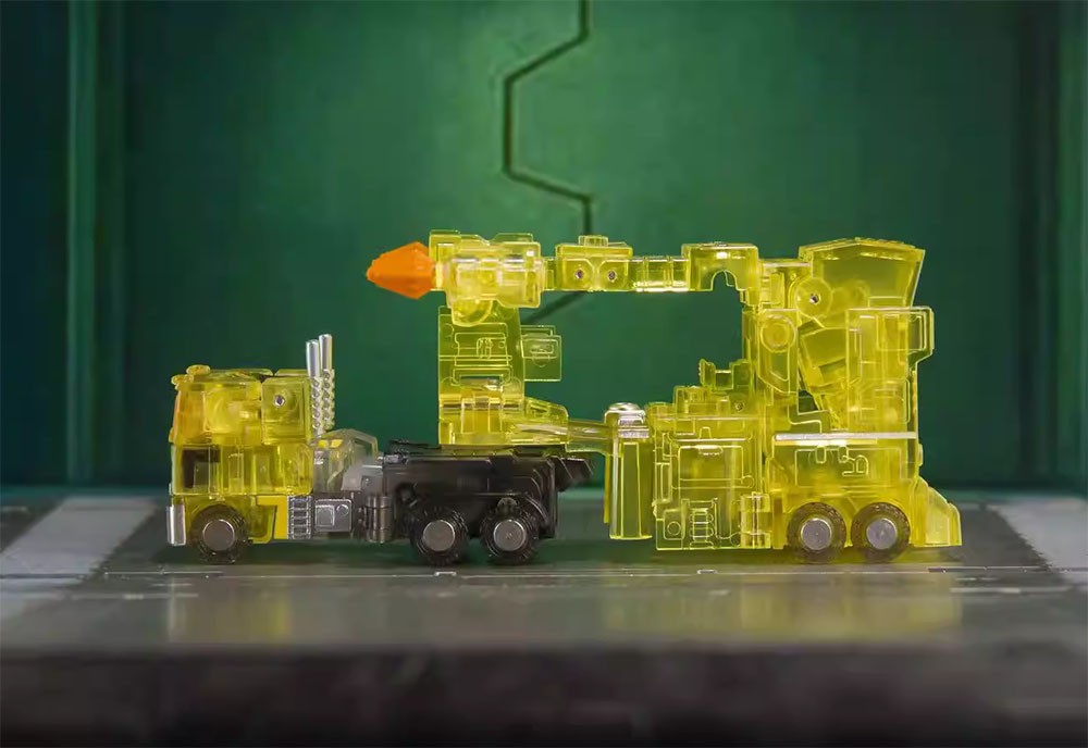 DR.Wu Customs DW-E23S TACTICAL COMMANDER Ultra Magnus Transparent Yellow Figure