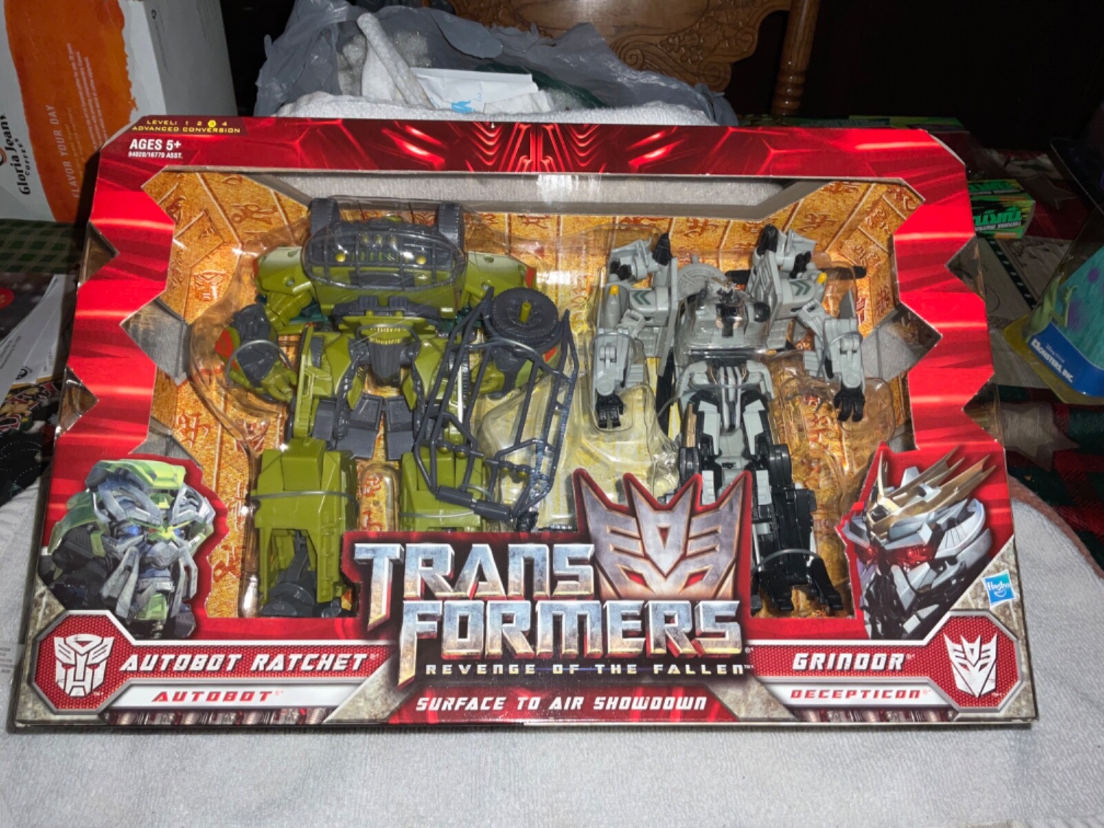 Transformers Revenge of the Fallen Autobot Ratchet and Grindor 2009 New