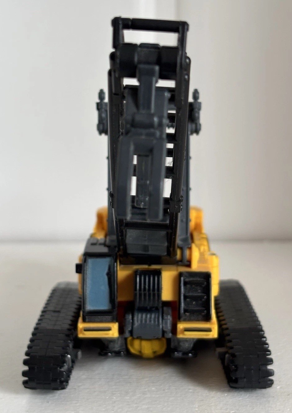 Hasbro Transformers Studio Series 47 ROTF Deluxe Hightower (Devastator) COMPLETE
