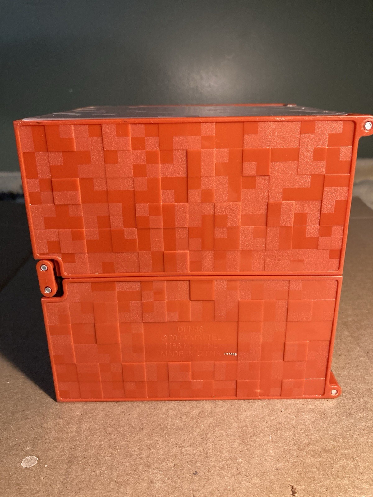 Mattel Minecraft 32 Mini Figures Red Brown Case Storage Cube 2014