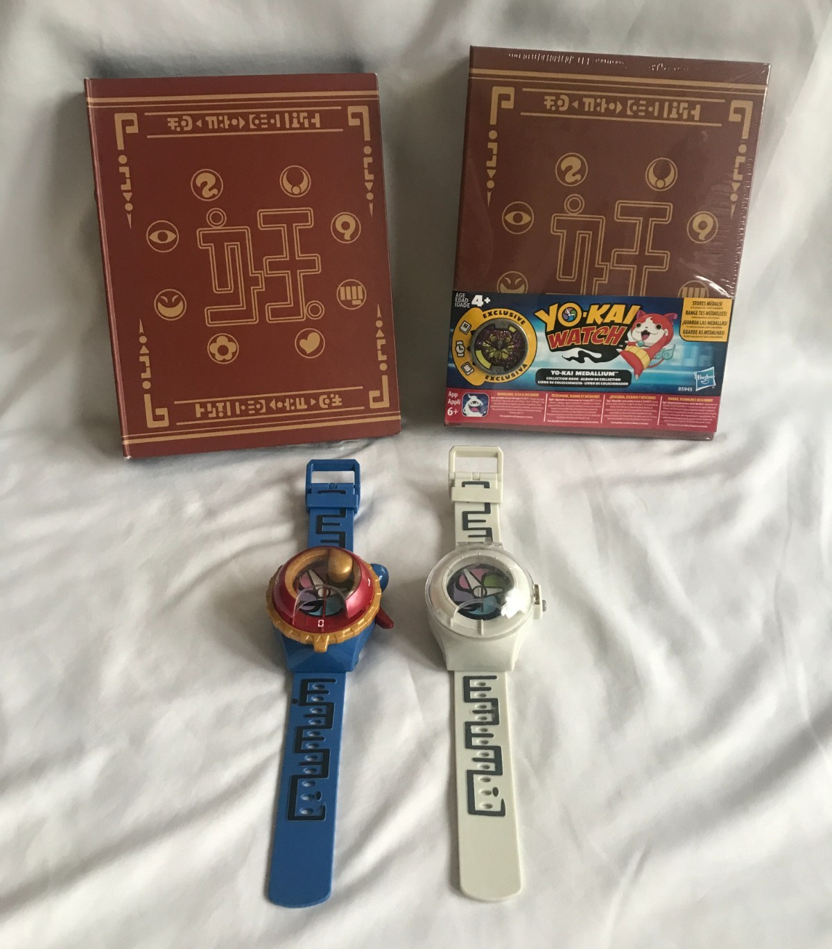 Yo-Kai 2 Watch Bundle Watches & Medal Albums 36 MEDALS Lot
