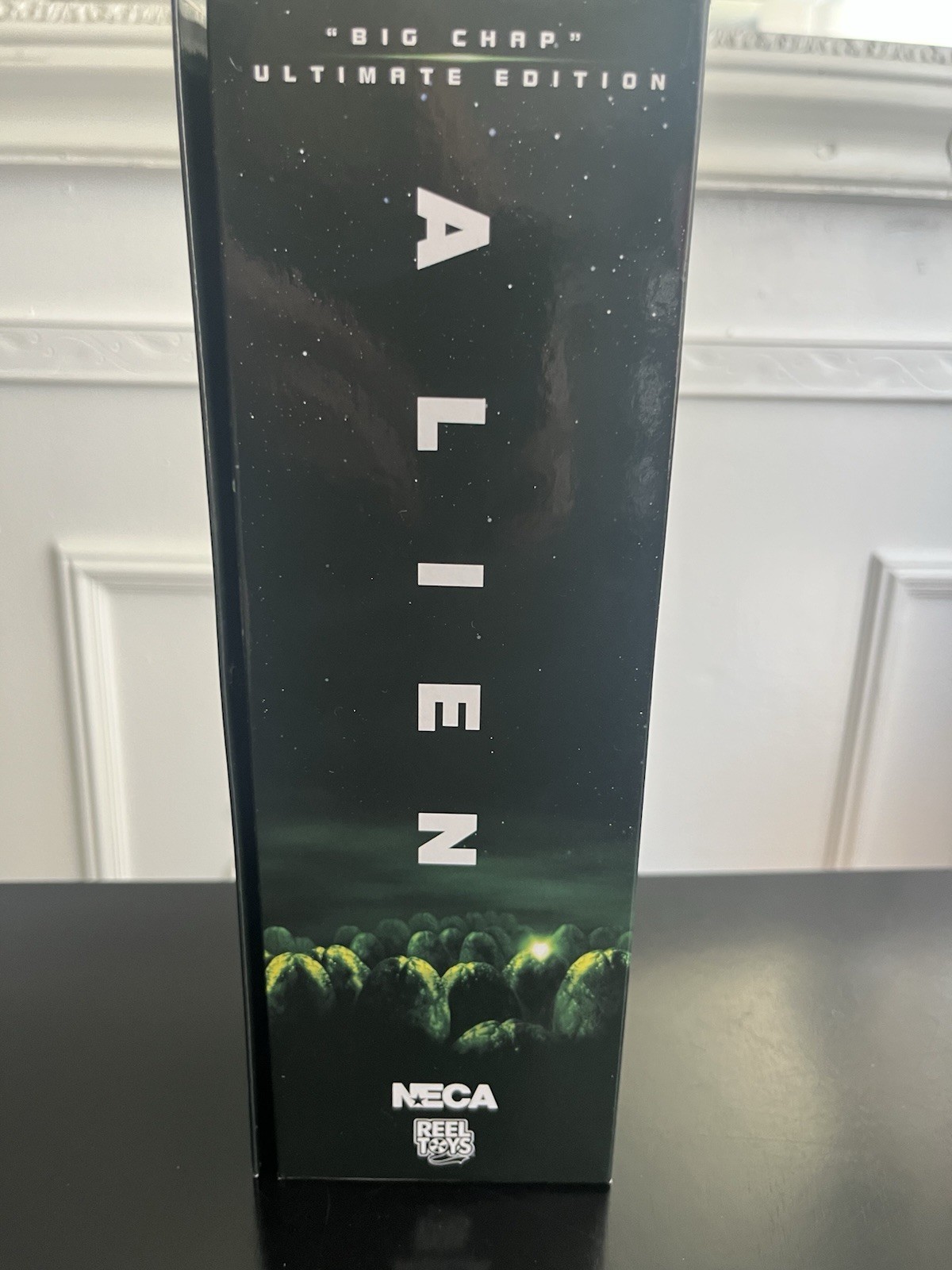 NECA Alien Big Chap Ultimate Edition Boxed Figure w/ Facehugger, Pod NEW