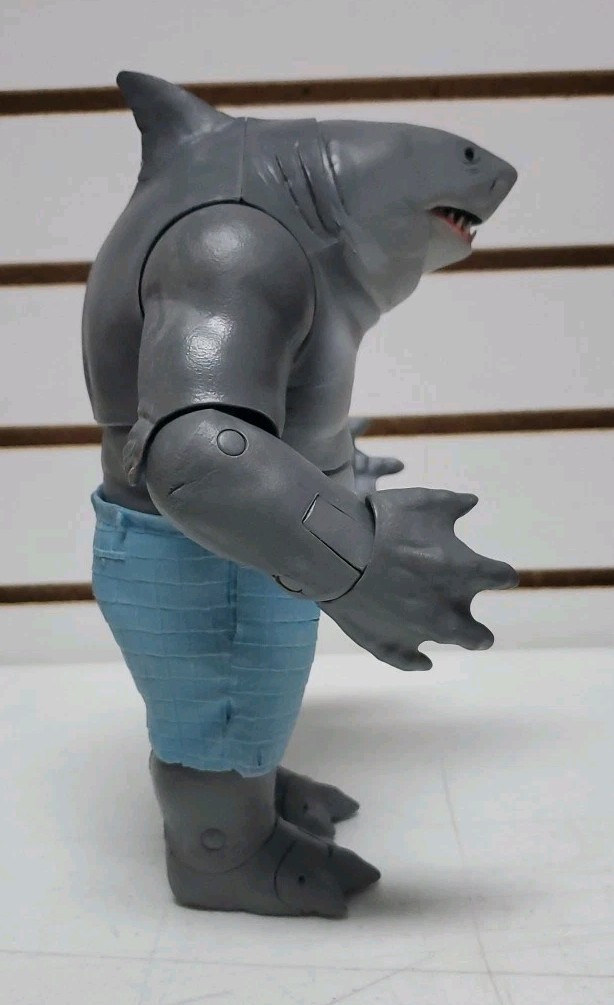 McFarlane Toys (DC Multiverse) Suicide Squad BAF King Shark – Complete 9&Prime; Figure