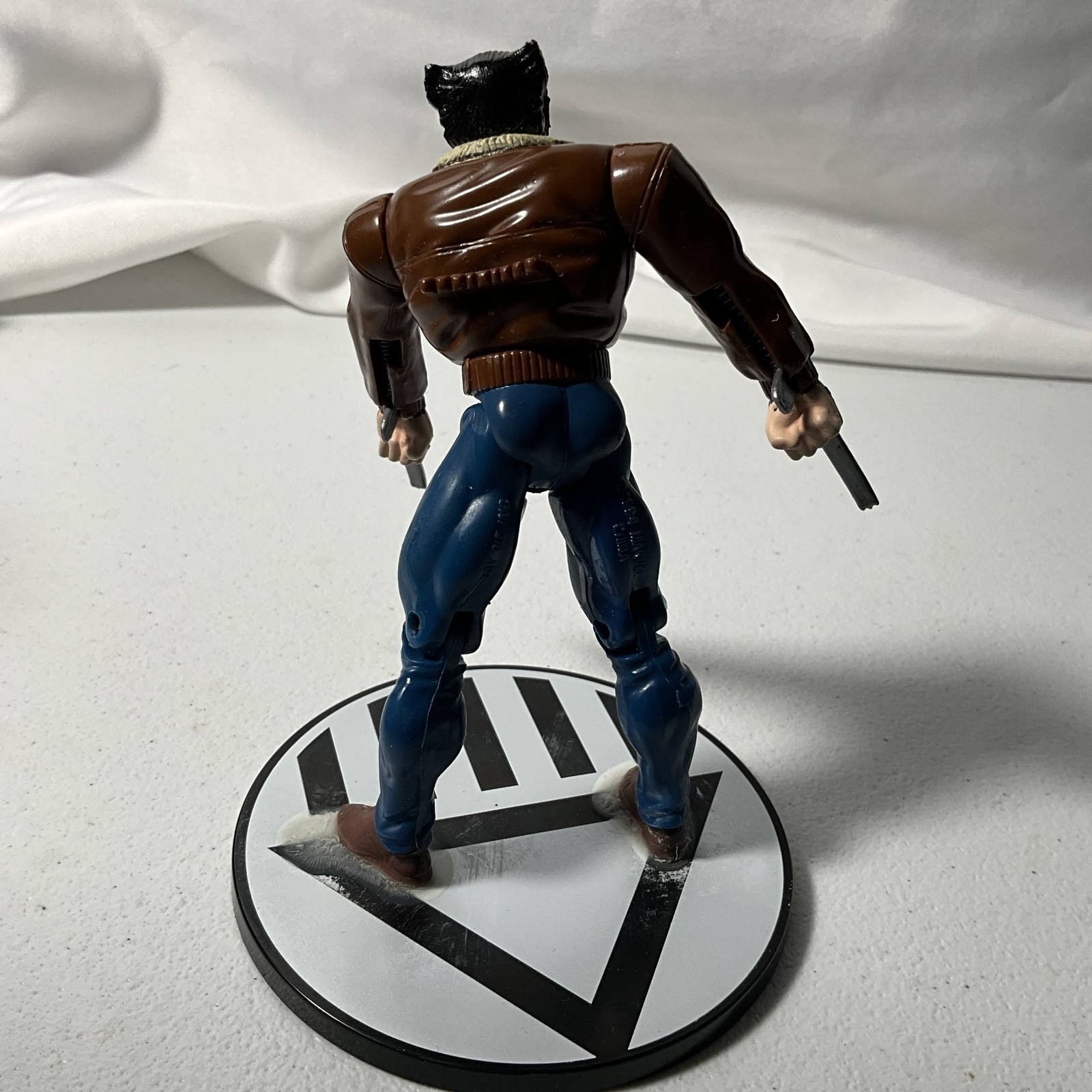 Marvel Wolverine Action Figure Brown Jacket Blue Pants Toy Biz w/ Stand