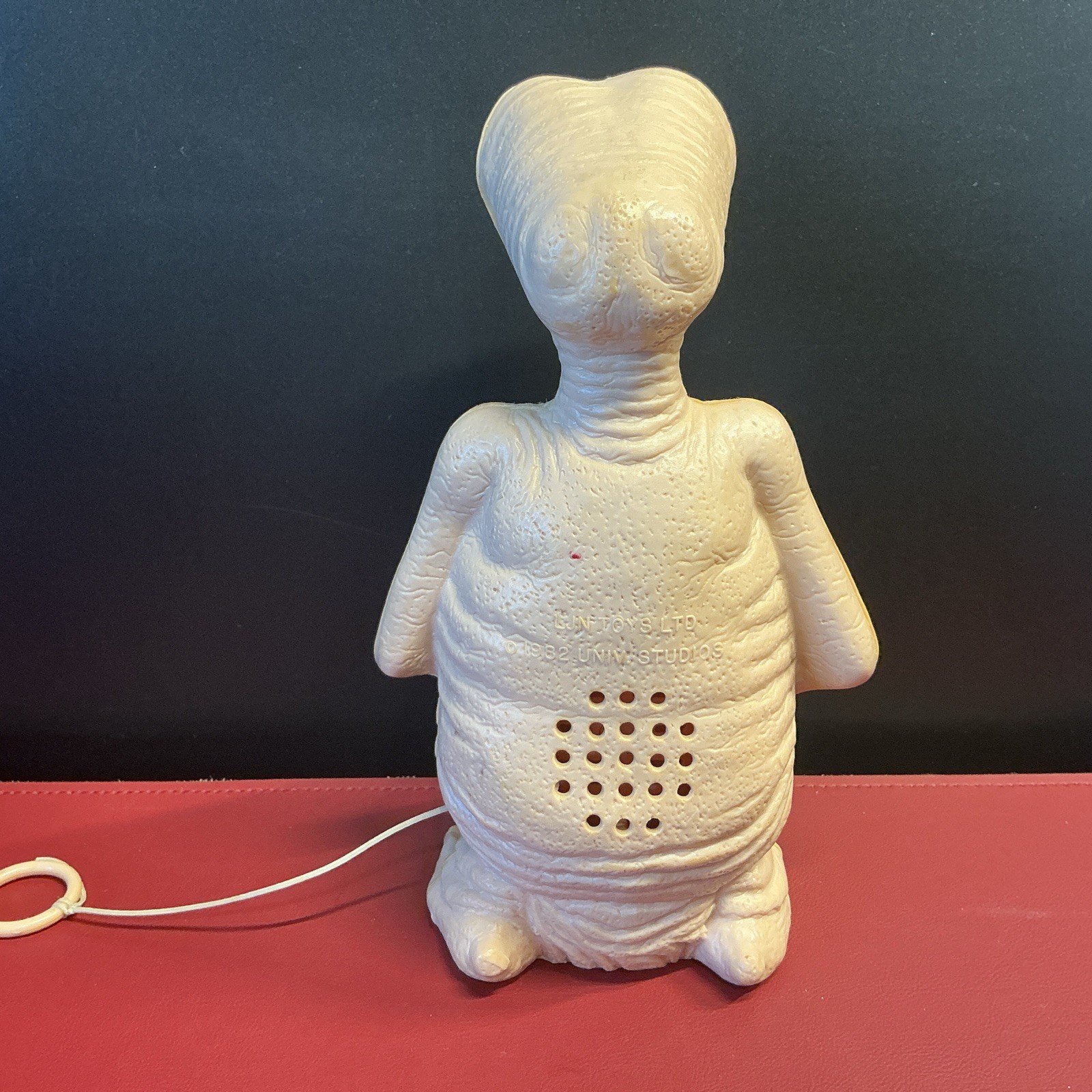 Vintage 1982 LJN E.T. Talking Pull String Toy 7” Figure WORKS! with Extras