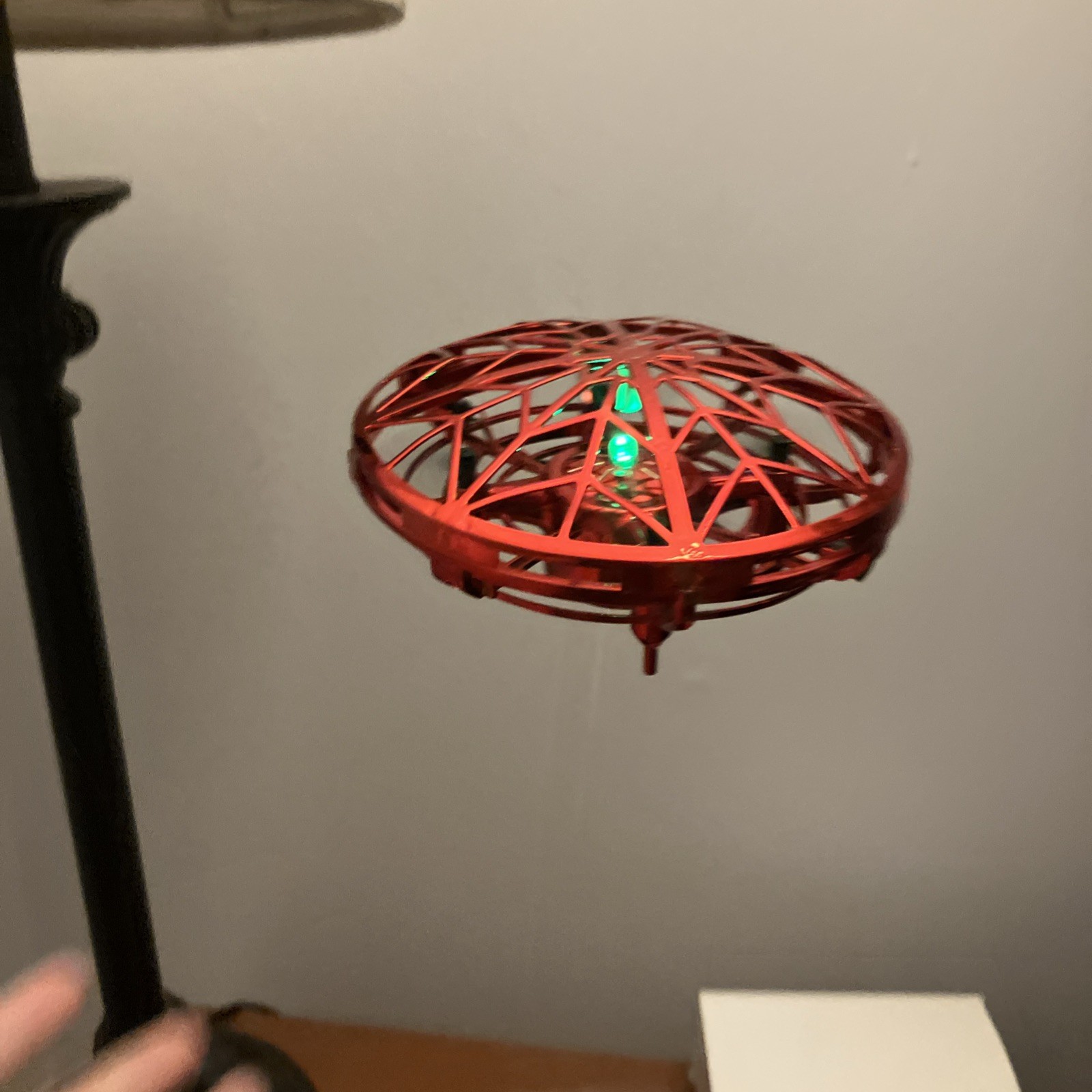 AMONIDA Flying Toy, Multiple Play Methods Flying Indoor, TESTED WORKING (Red)