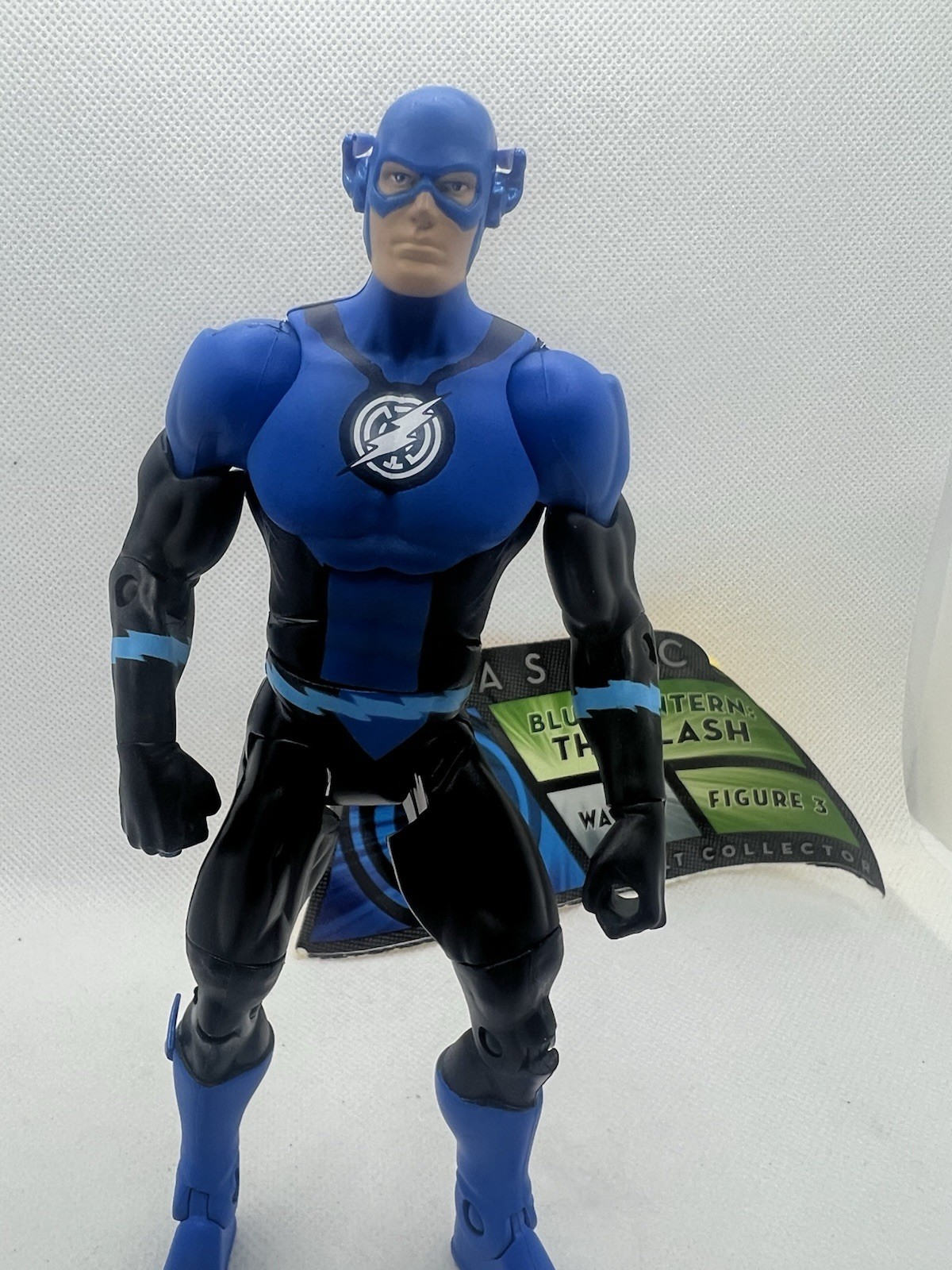 Blue Lantern The Flash DC Universe Classics Action Figure Anti-Monitor Wave
