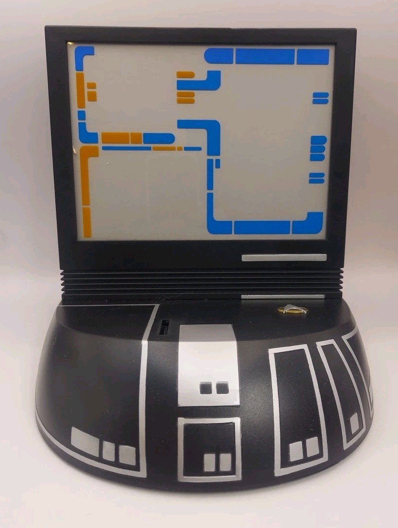 Star Trek: The Next Generation Electronic Console/Bank Playmates 1994 – NEW