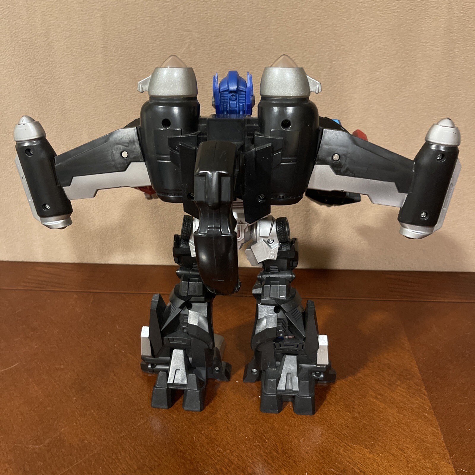 Optimus Prime 12” Transformers Mega Power Bots Talking Figure Light Up 2008