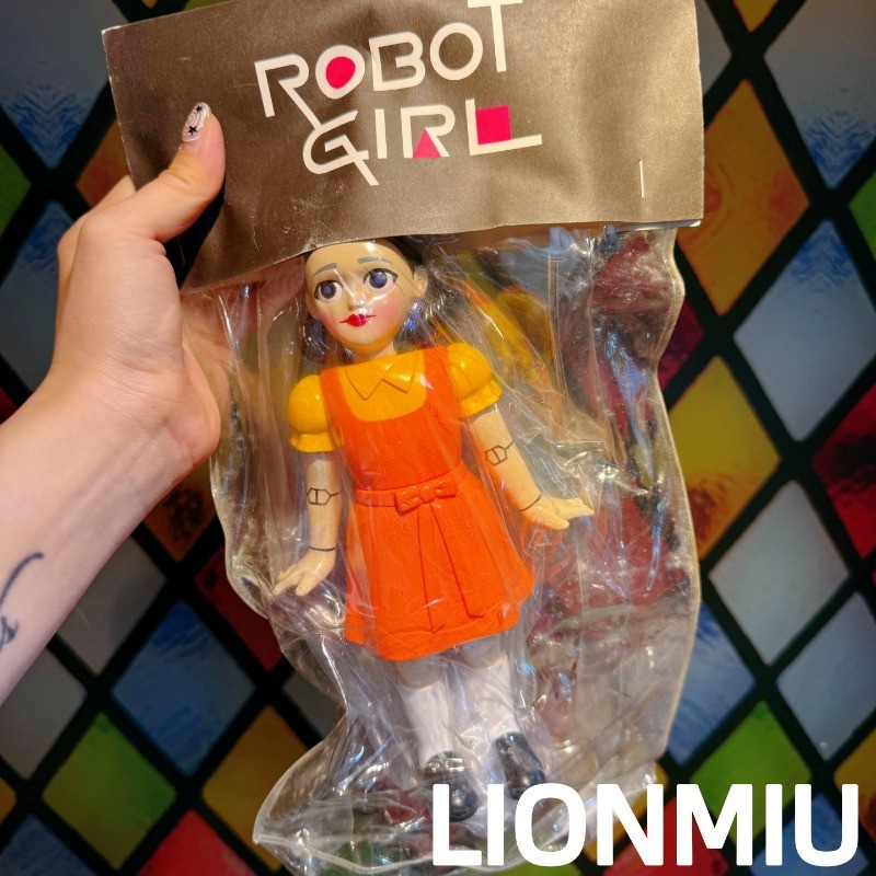 Awesome Toy Sofubi Squid Game Robot Girl Young Hee Collectible Figure