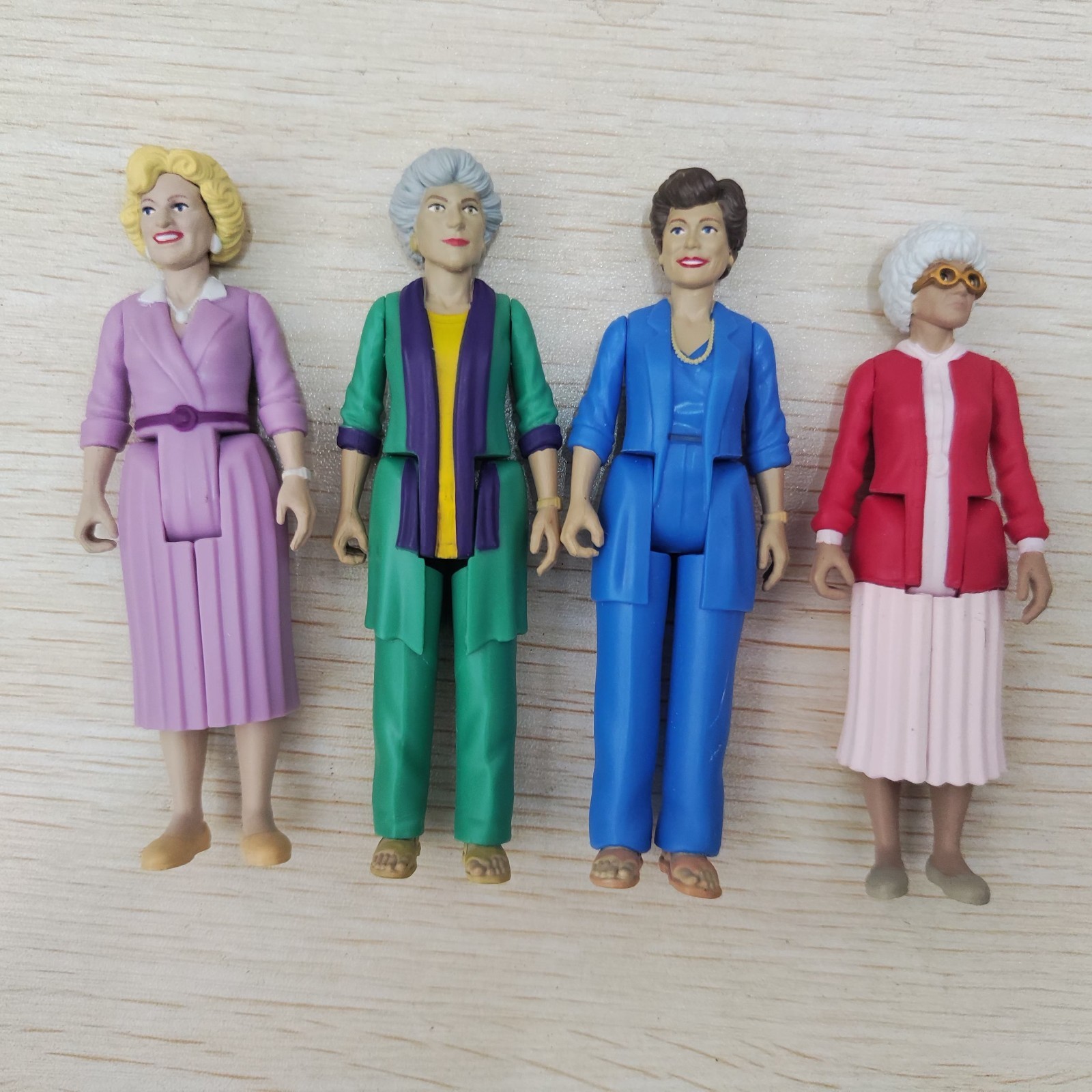 4pcs 3.75&Prime; Golden Girls Retro Action Figures Rose Dorothy Blanche Sophia Figure