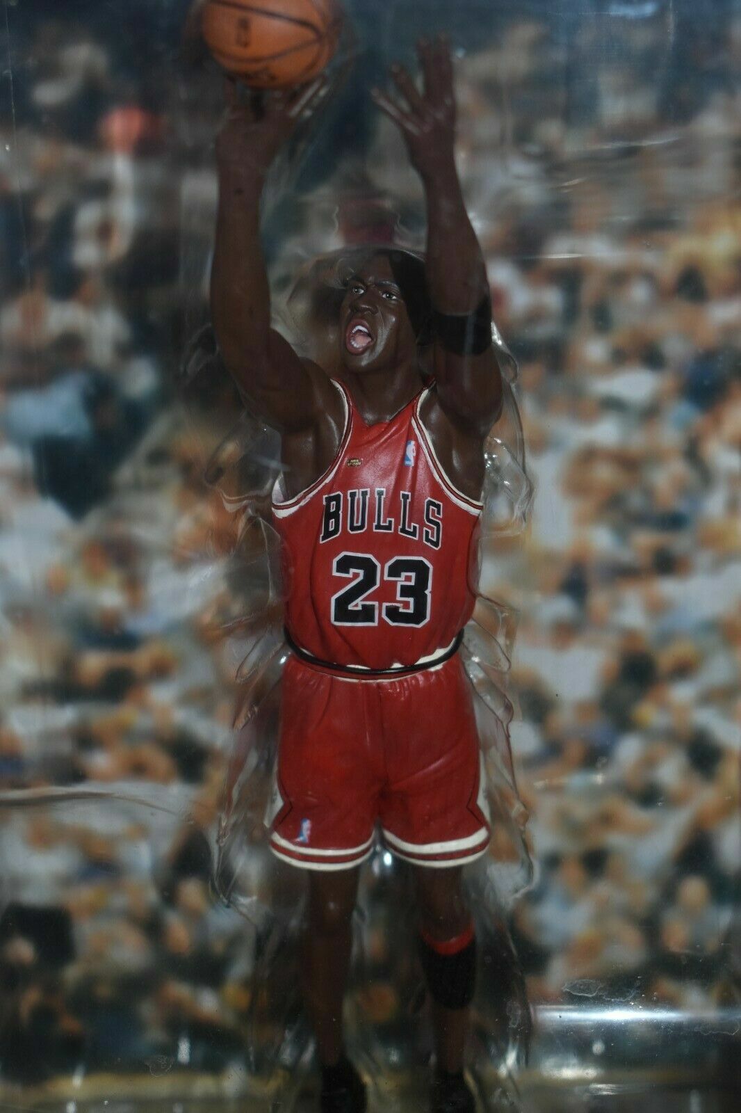 McFarlane Michael Jordan 1998 NBA Finals Winning Last Shot 8&Prime; Figure