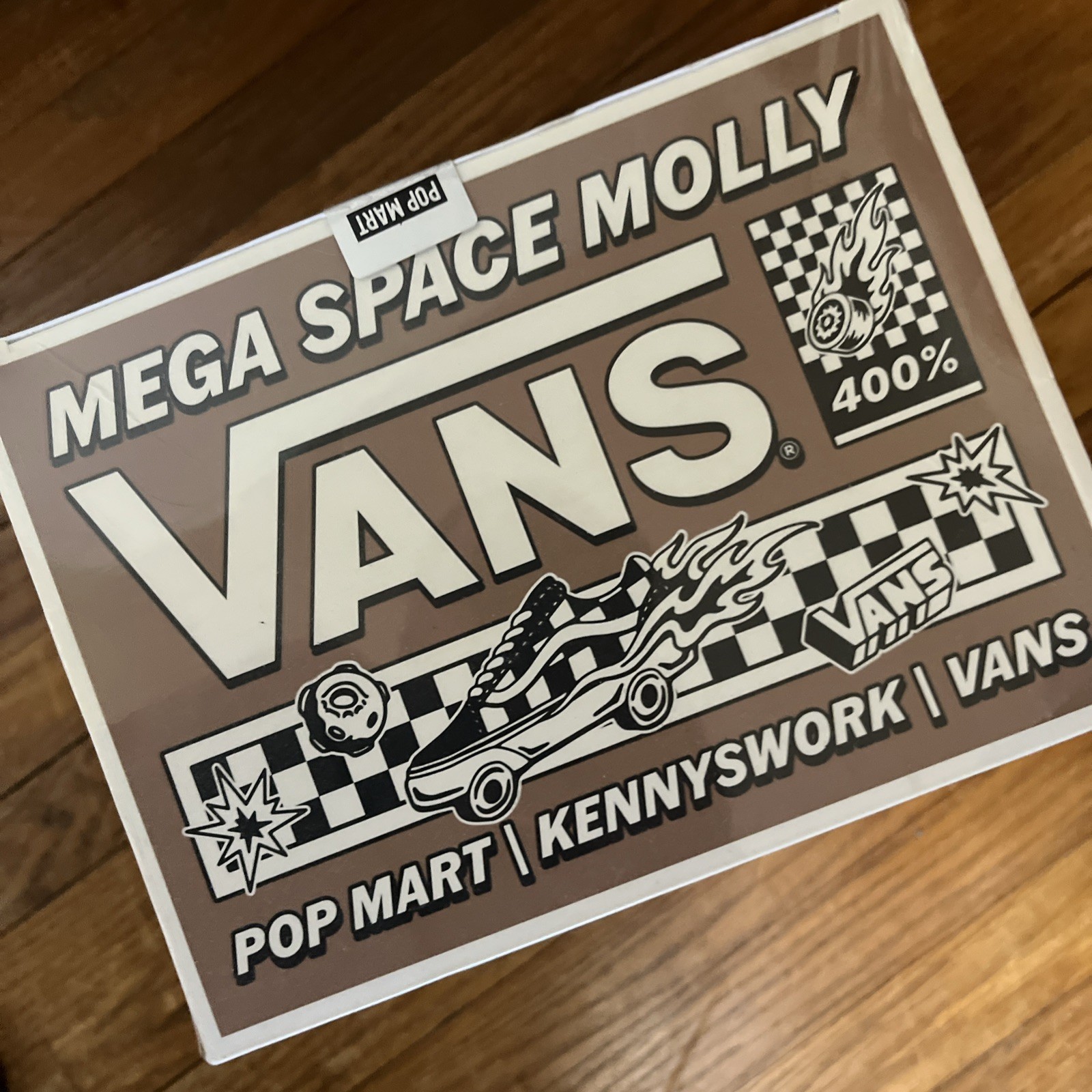 MEGA COLLECTIONS MEGA SPACE MOLLY 400% VANS Figure Collectable Art Toy
