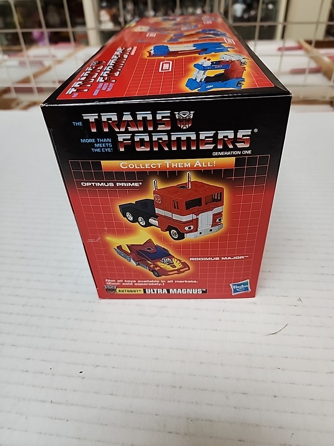 Hasbro Transformers Generation One Commemorative Ultra Magnus Import New