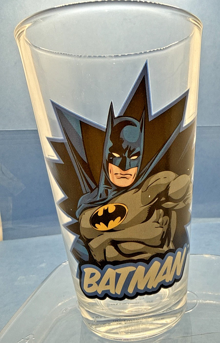 BATMAN Drinking Glass Tumbler DC Comics 16OZ VANDOR 6&Prime; tall EUC