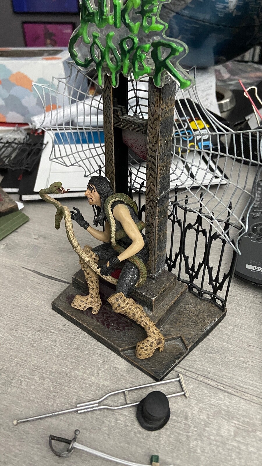 McFarlane ALICE COOPER Action Figure 2000 loose