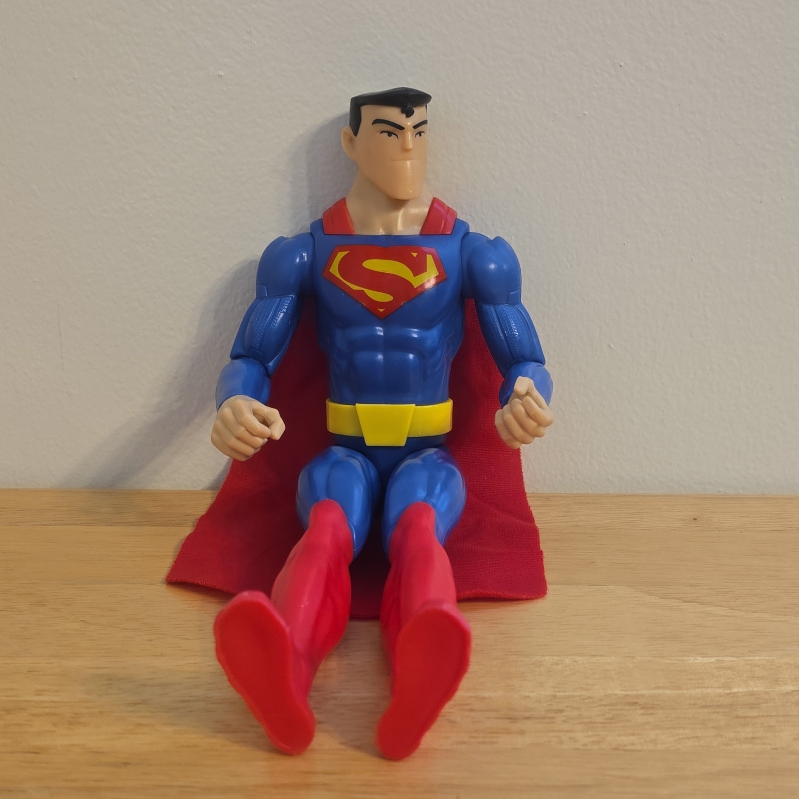 Mattel DC Comics Superman Action Figure w/ Cloth Cape Plastic/Fabric 2016