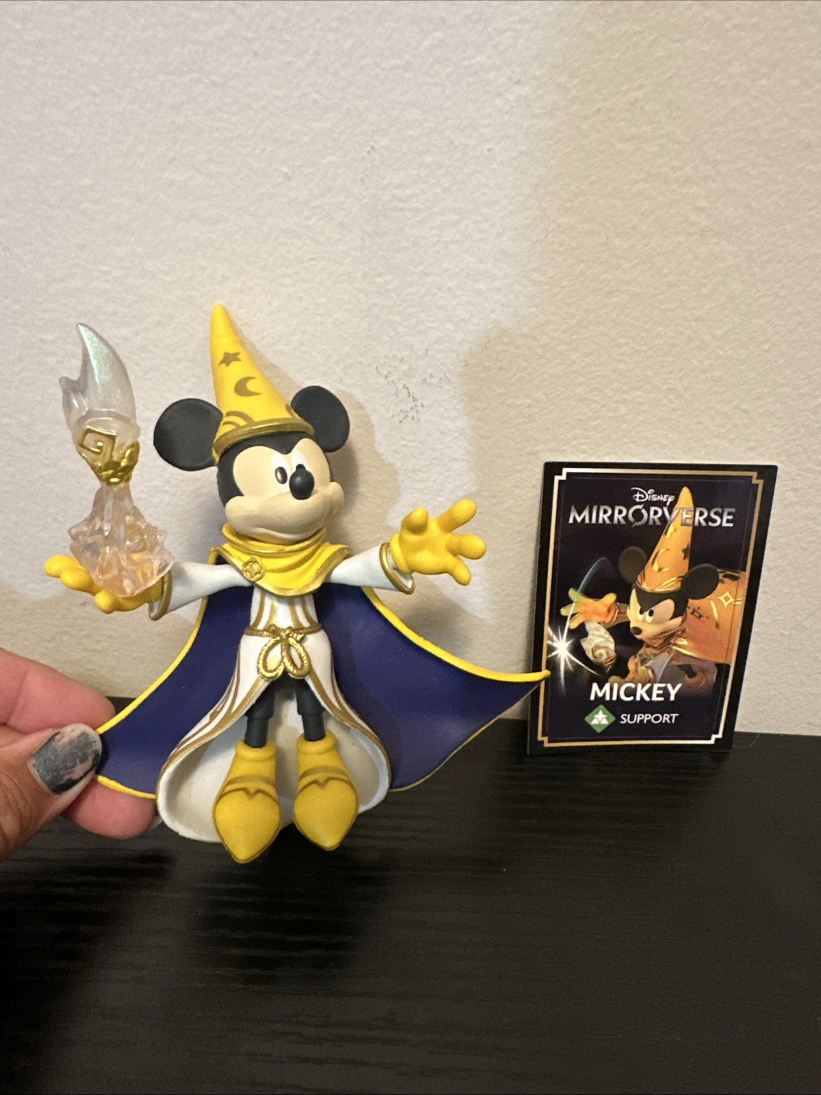 Disney Mirrorverse MICKEY Mouse 5&Prime; Action Figure McFarlane Toy Walt Disney World