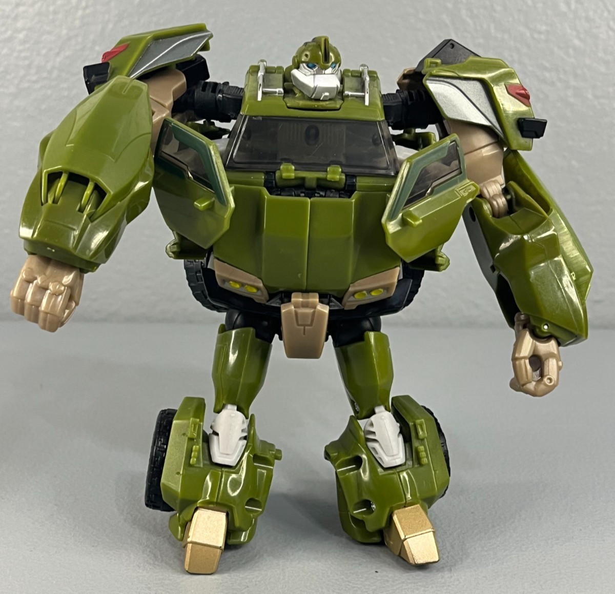 Hasbro Transformers Prime 2011 First Edition Voyager Class Bulkhead
